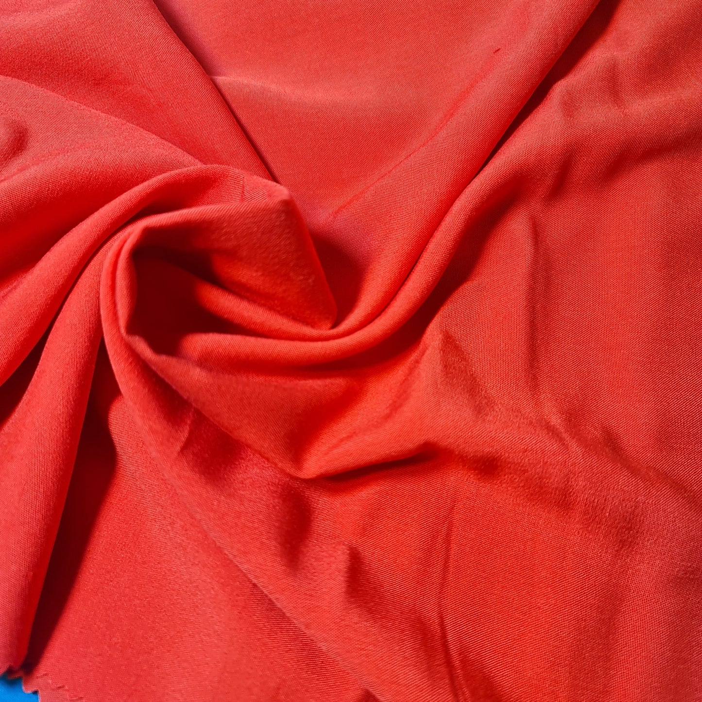 SCARLET PLAIN VISCOSE CHALLIS FABRIC SOFT NON STRETCH DRESS CRAFT MATERIAL 58" BY METER