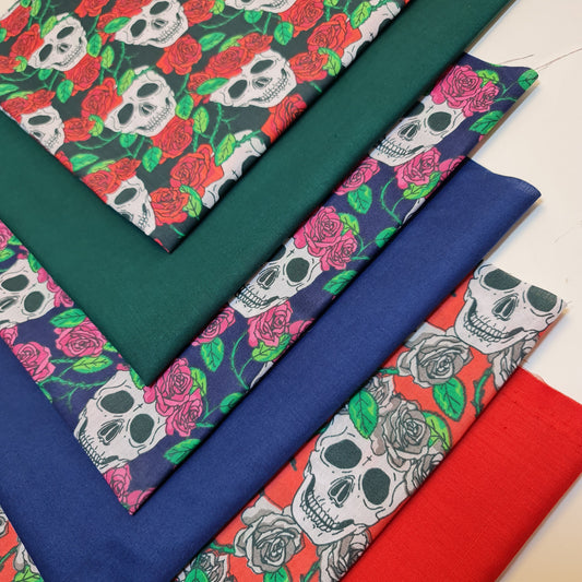 6pcs Polycotton Skulls & Roses Fat Quarters – Halloween Craft, Patchwork & Quilting Fabric 50x50cm - Textile Station