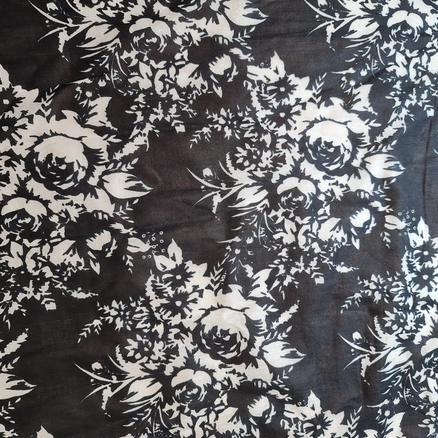 Roses 100% Cotton Lawn Fabric | 44" (112cm) Wide Soft Floral Print Dress, Quilting & Craft Material β Sold by the Metre
