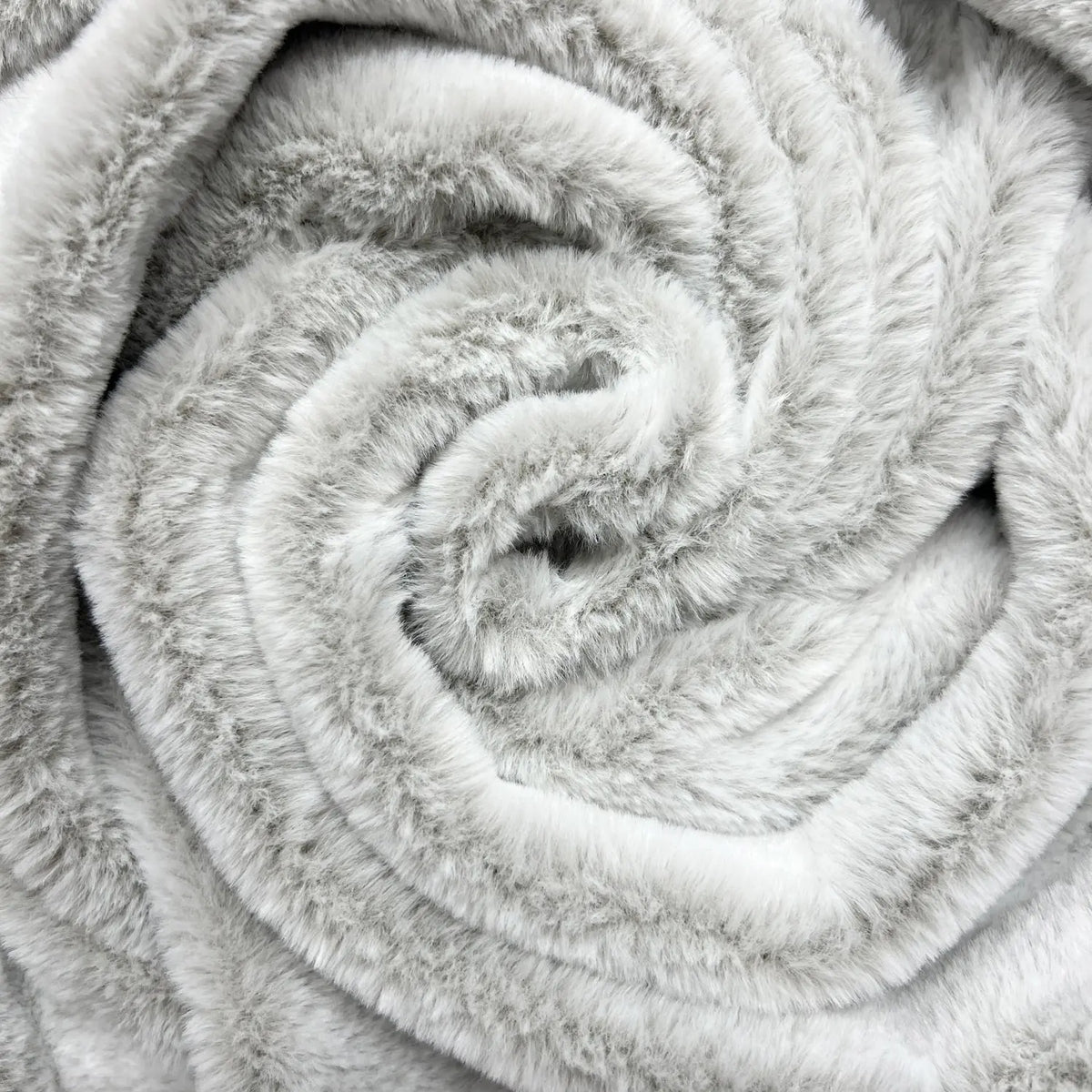 Silver Fox (PLU004)