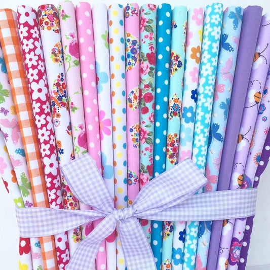 20-Piece Polycotton Fabric Bundle – Florals & Spotty Leaves, 25x25cm Pre-Cut Squares for Quilting & Crafts - Textile Station