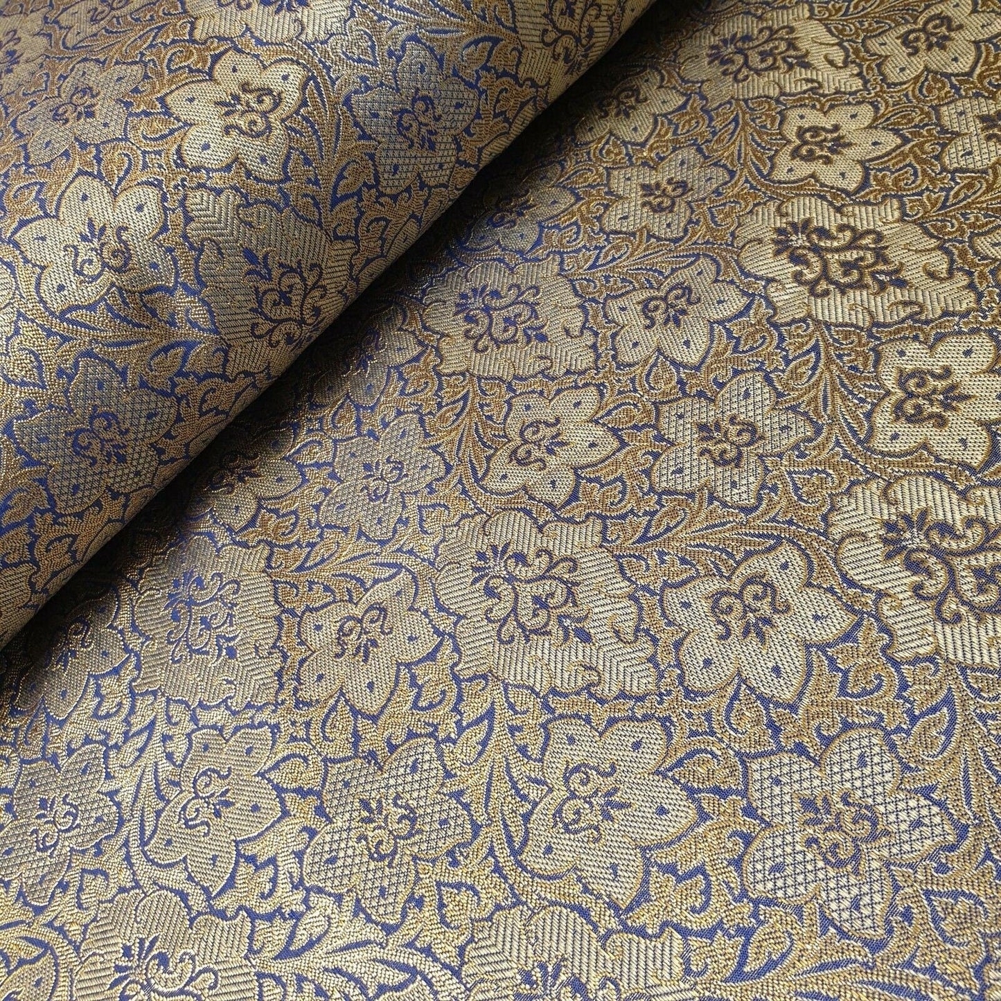 Indian Jacquard Banarasi Brocade Fabric – 44" Wide Print for Dress, Craft & Décor by the Metre