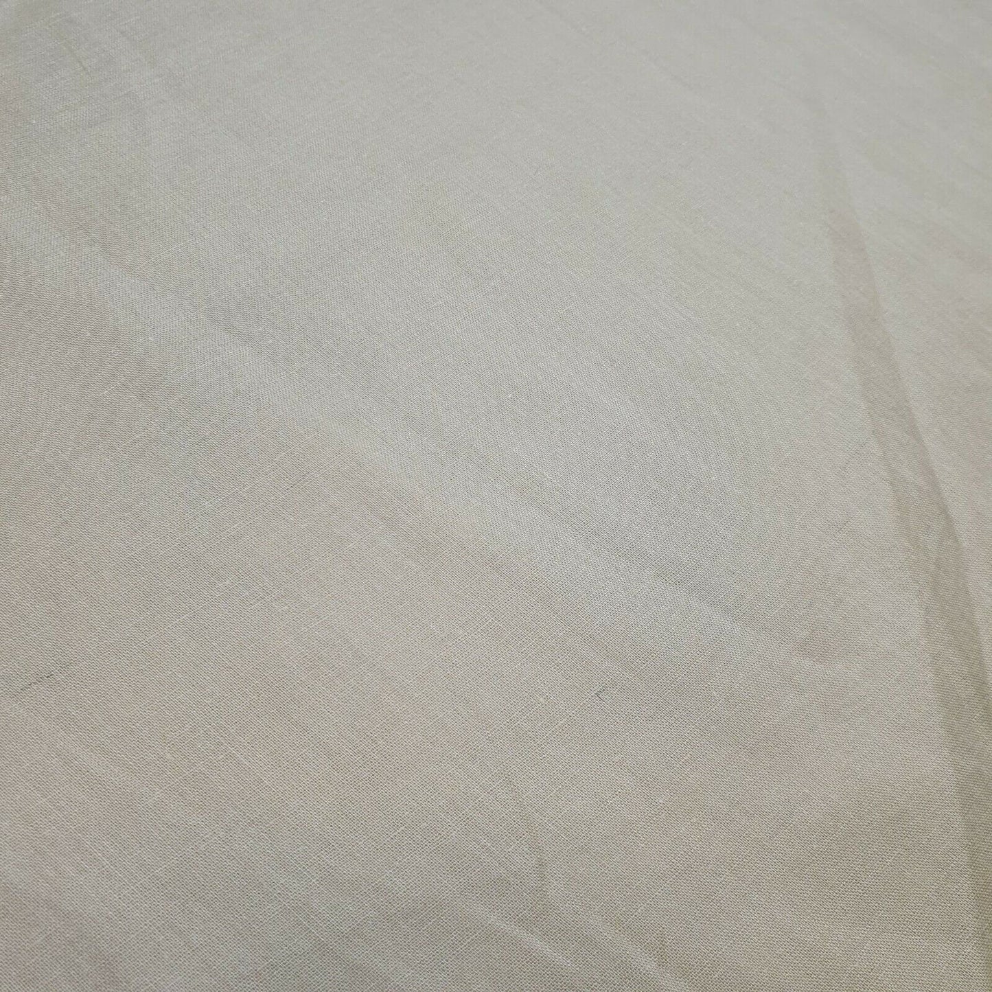 100% Cotton Voile / Rubia Cambric Mercerised Fabric – 90 cm Wide Plain Material for Dressmaking, Lining & Crafts