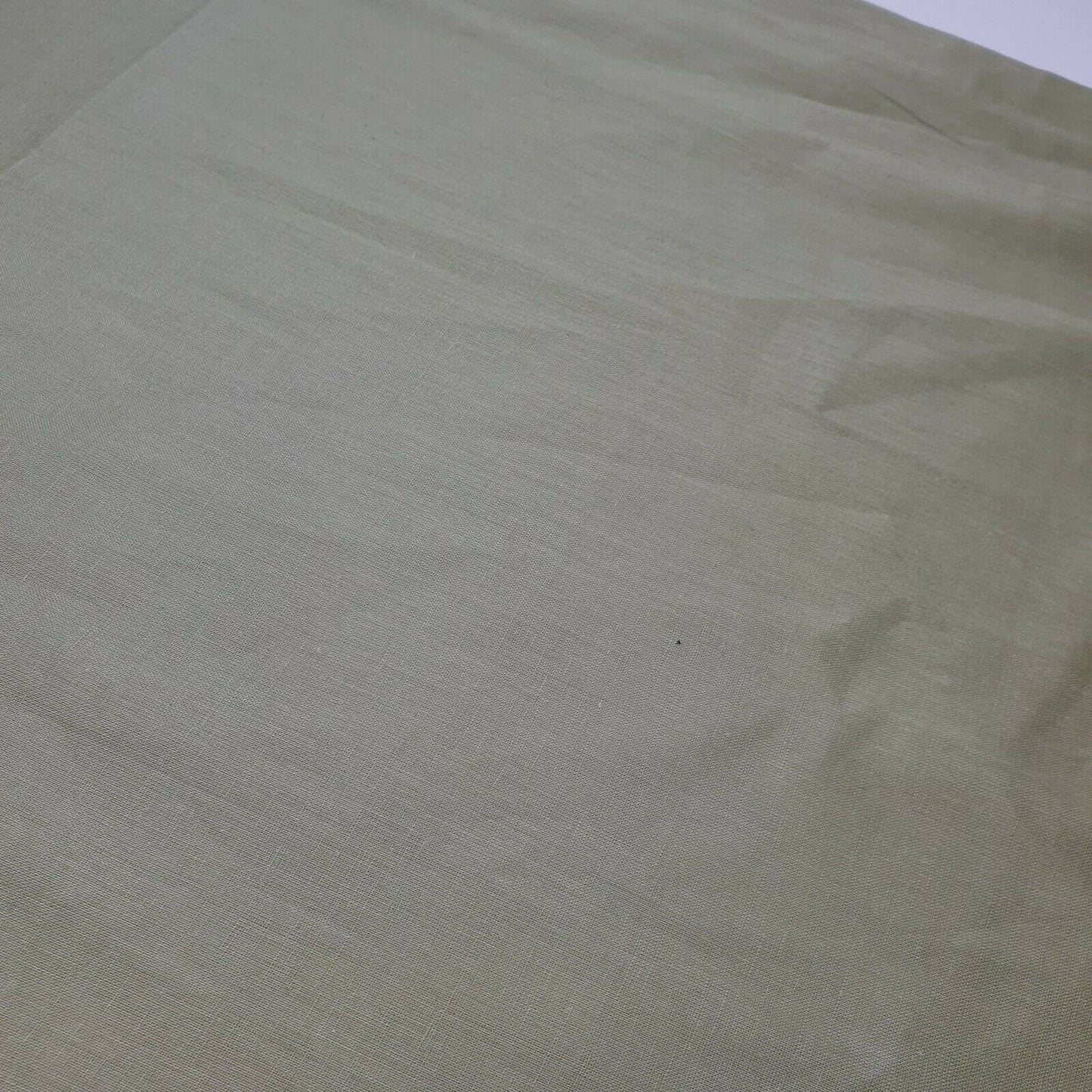 100% Cotton Voile / Rubia Cambric Mercerised Fabric – 90 cm Wide Plain Material for Dressmaking, Lining & Crafts