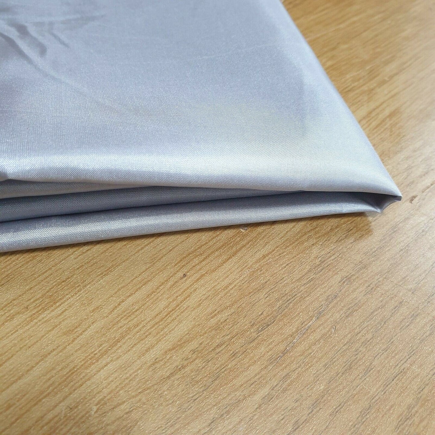Habotai Lightweight Satin Fabric – 58" Wide Anti-Static Lining for Dresses, Skirts, Jackets & Décor by the Metre