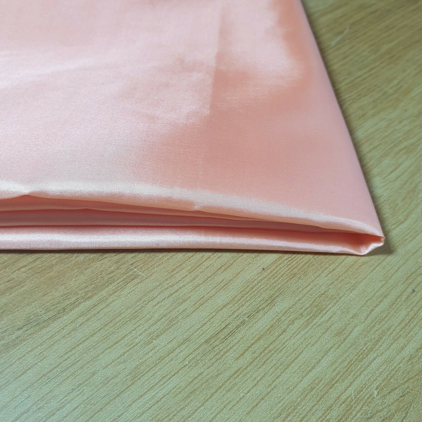 Habotai Lightweight Satin Fabric – 58" Wide Anti-Static Lining for Dresses, Skirts, Jackets & Décor by the Metre