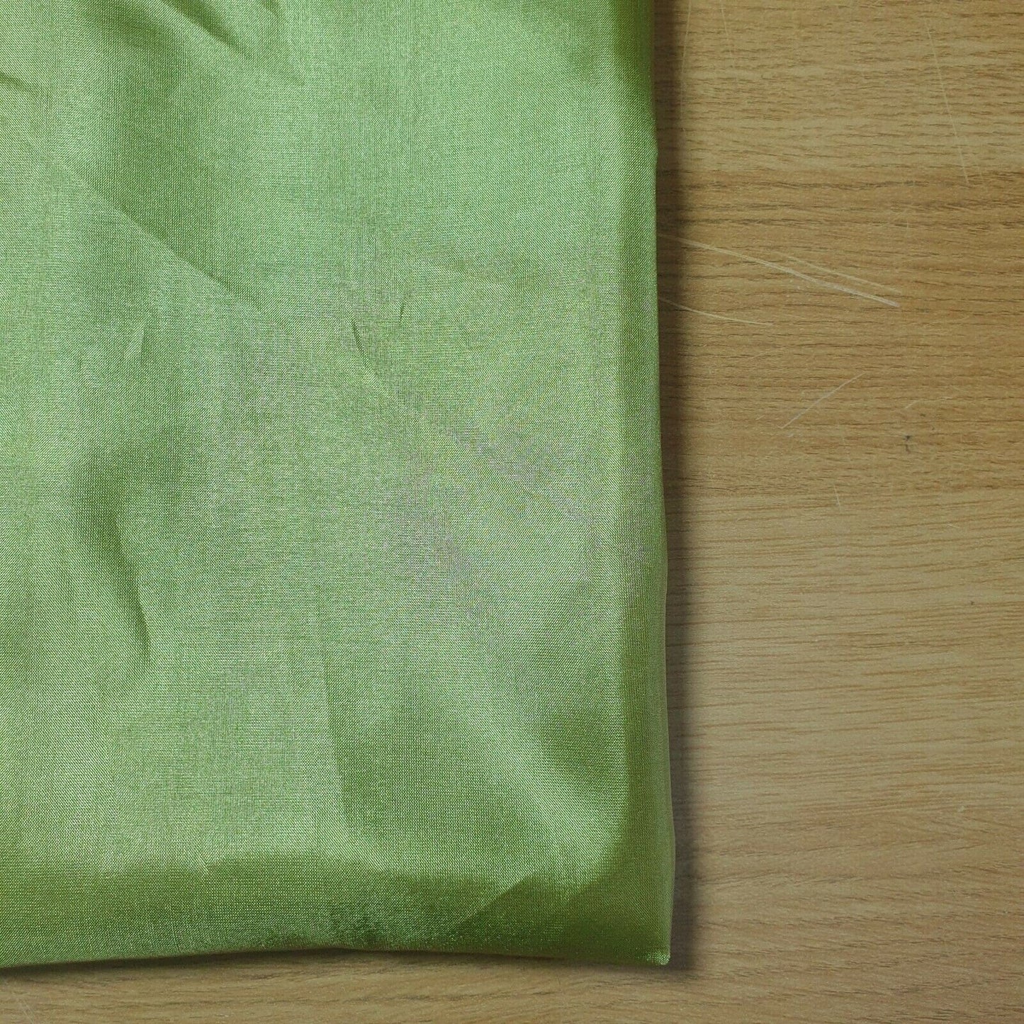 Habotai Lightweight Satin Fabric – 58" Wide Anti-Static Lining for Dresses, Skirts, Jackets & Décor by the Metre