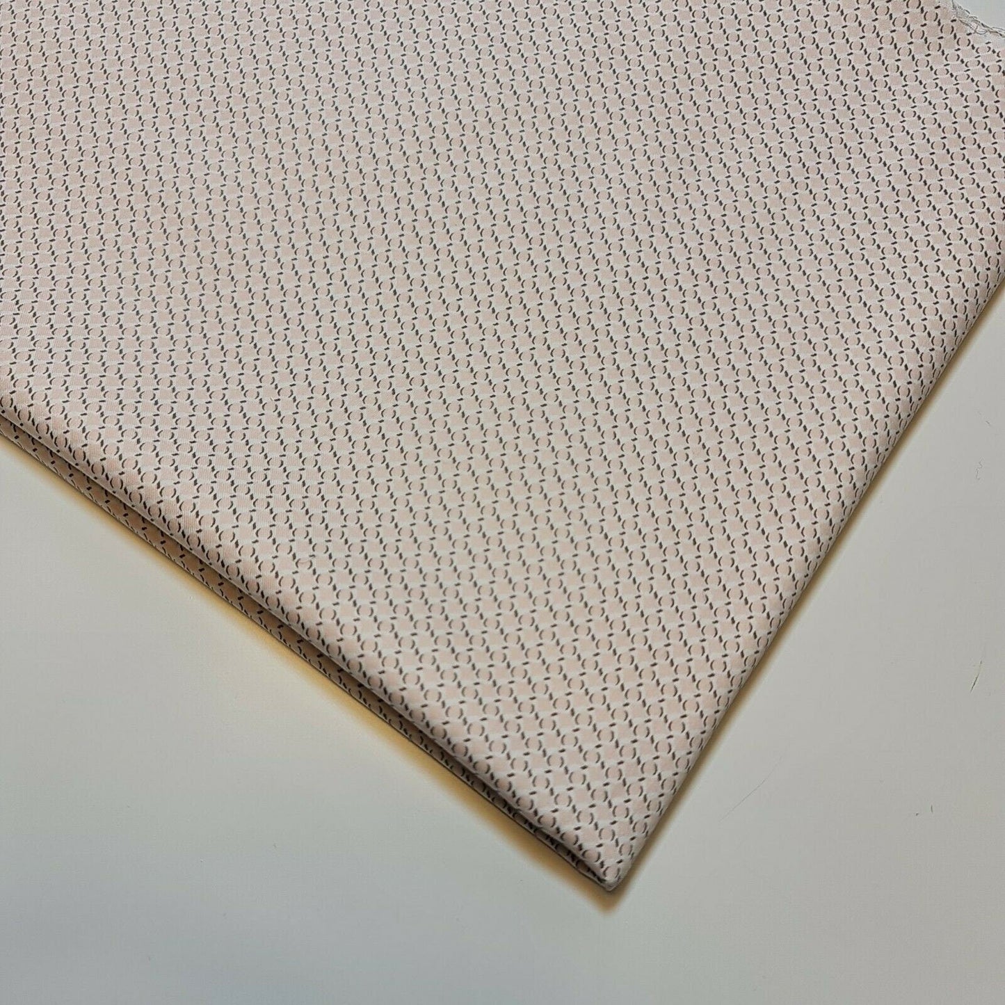 100% Cotton Peach Ditsy Print Fabric | 58" (147cm) Wide Dressmaking, Craft & Quilting Material – Sold by the Metre