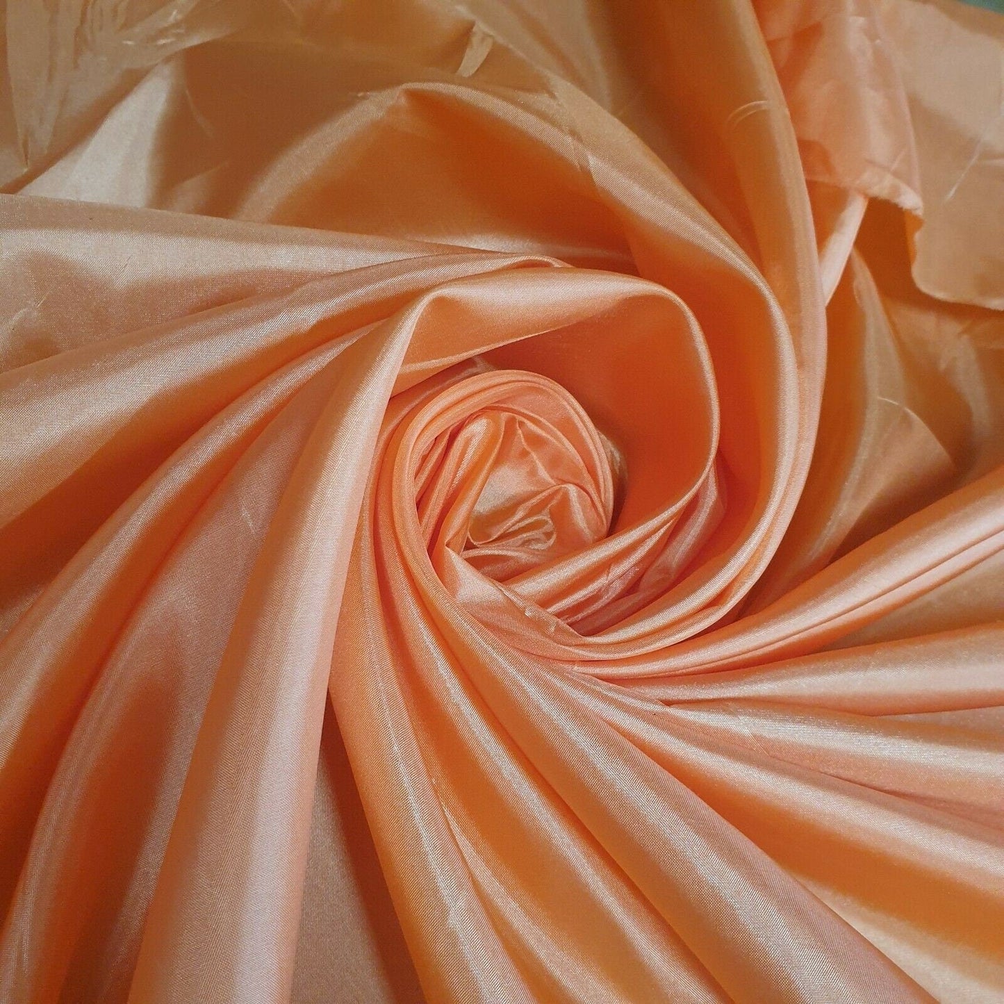 Habotai Lightweight Satin Fabric – 58" Wide Anti-Static Lining for Dresses, Skirts, Jackets & Décor by the Metre