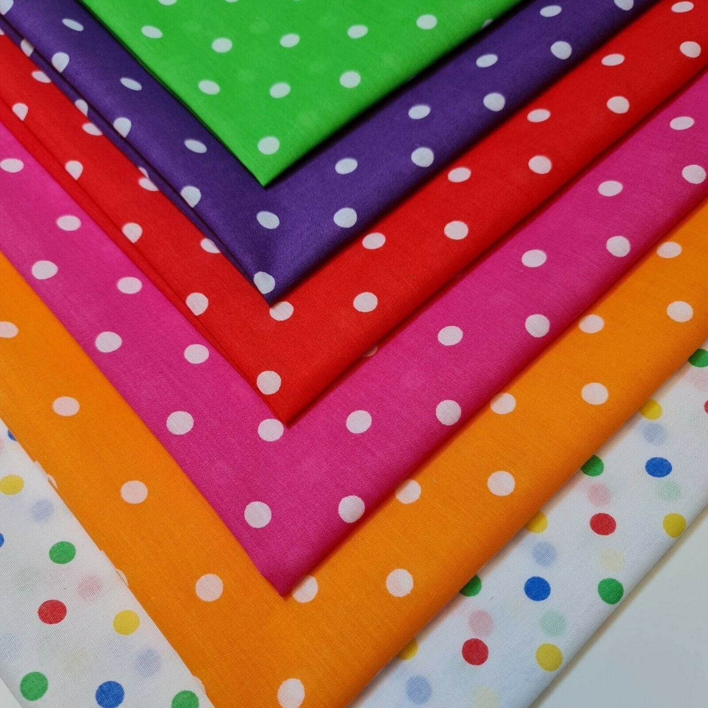 6pcs Polycotton Polka Dot Fat Quarters | 50×50cm Quilting, Patchwork & Craft Fabric Bundle – Soft Printed Material