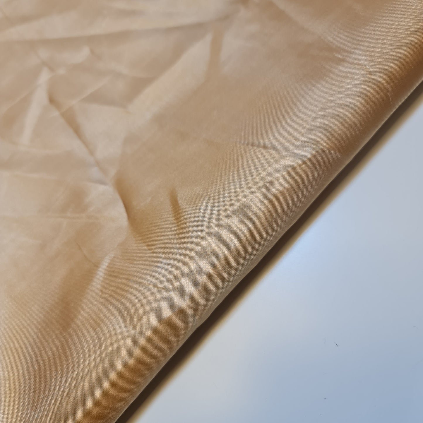 Habotai Lightweight Satin Fabric – 58" Wide Anti-Static Lining for Dresses, Skirts, Jackets & Décor by the Metre