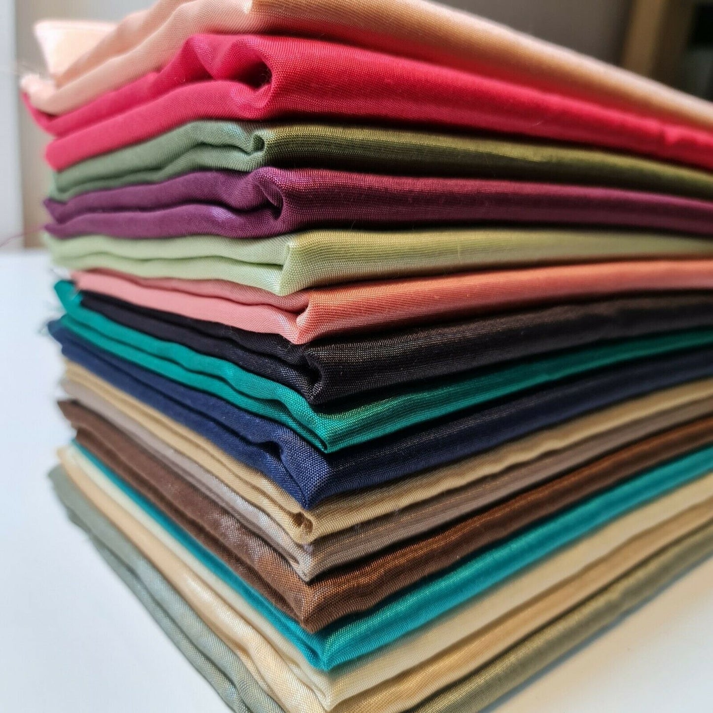 Habotai Lightweight Satin Fabric – 58" Wide Anti-Static Lining for Dresses, Skirts, Jackets & Décor by the Metre