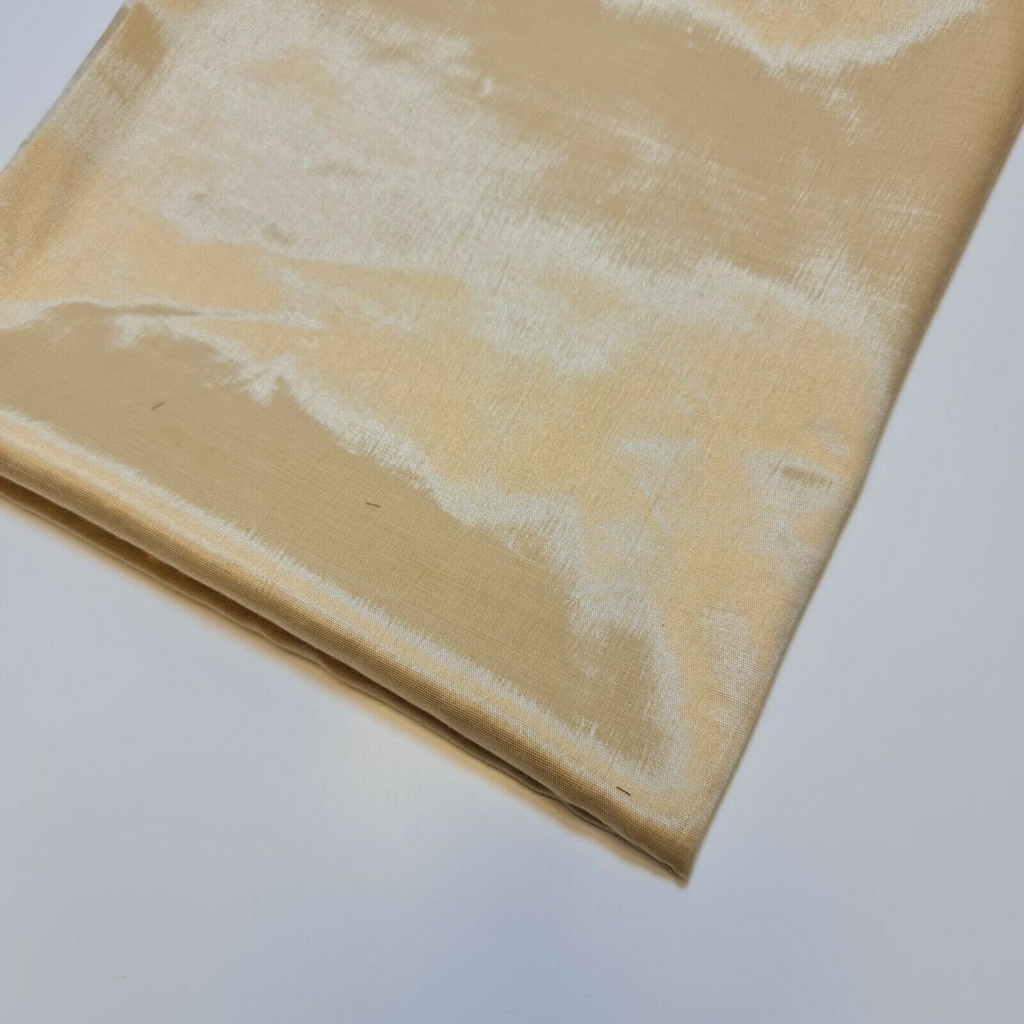 Habotai Lightweight Satin Fabric – 58" Wide Anti-Static Lining for Dresses, Skirts, Jackets & Décor by the Metre