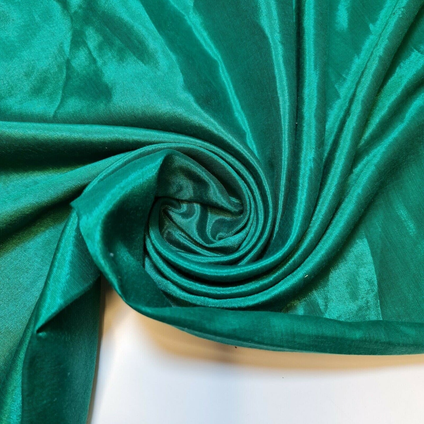 Habotai Lightweight Satin Fabric – 58" Wide Anti-Static Lining for Dresses, Skirts, Jackets & Décor by the Metre