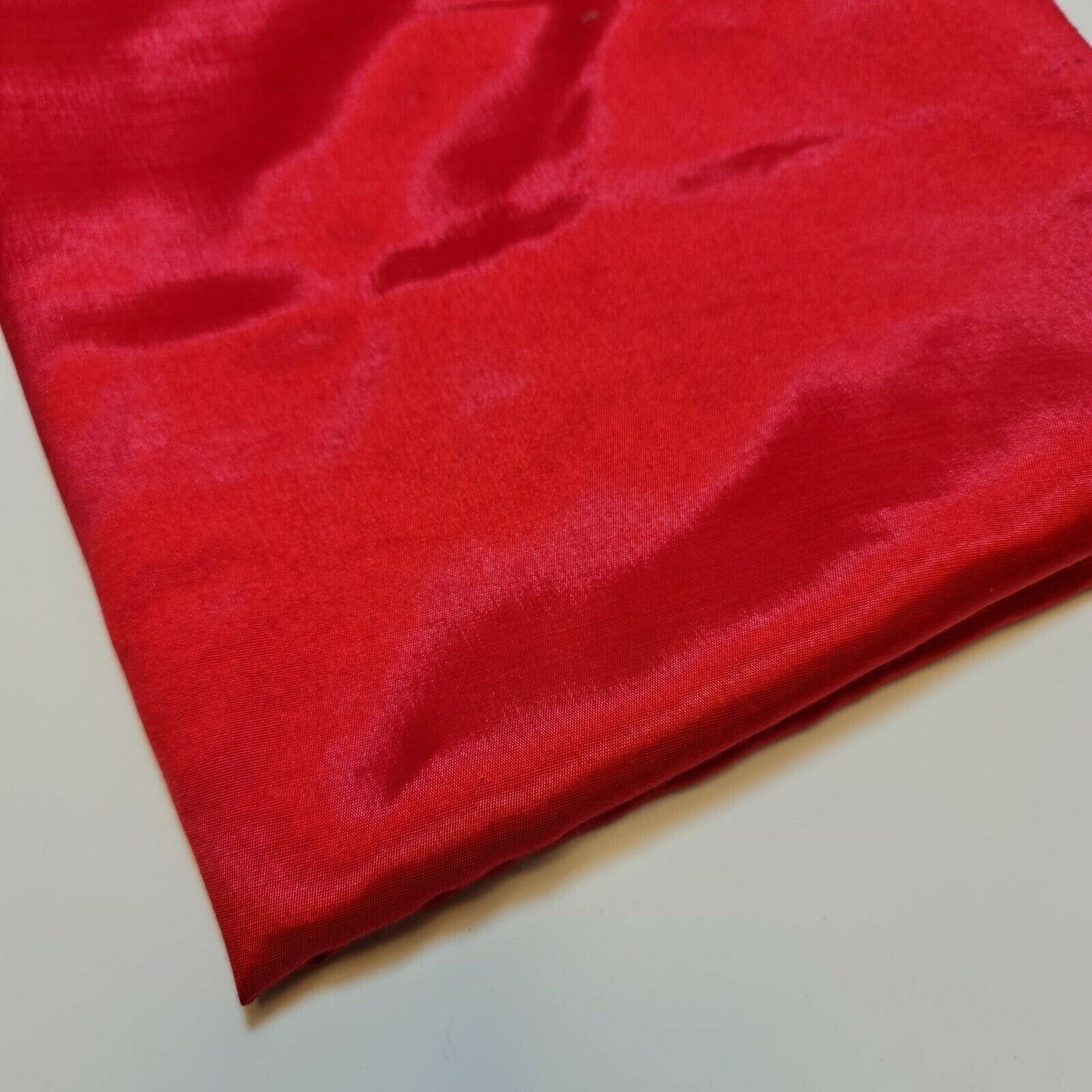 Habotai Lightweight Satin Fabric – 58" Wide Anti-Static Lining for Dresses, Skirts, Jackets & Décor by the Metre