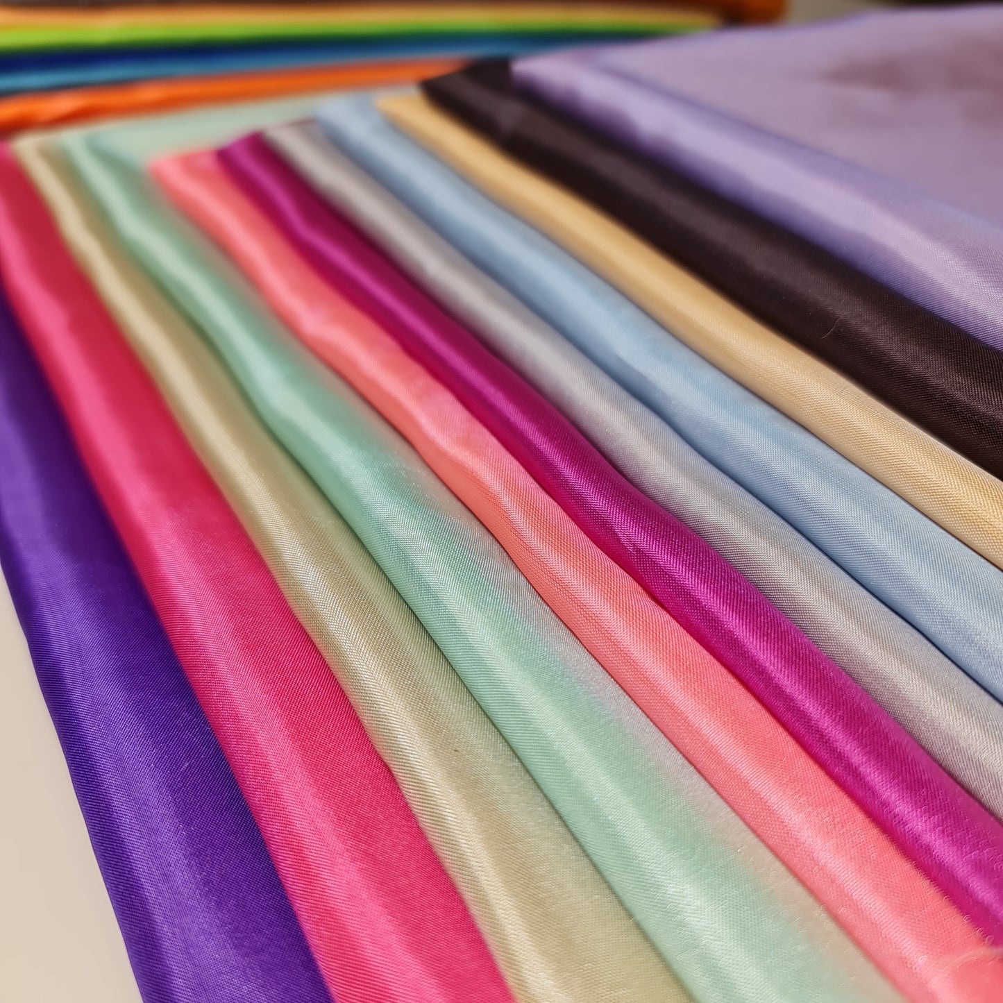 Habotai Lightweight Satin Fabric – 58" Wide Anti-Static Lining for Dresses, Skirts, Jackets & Décor by the Metre