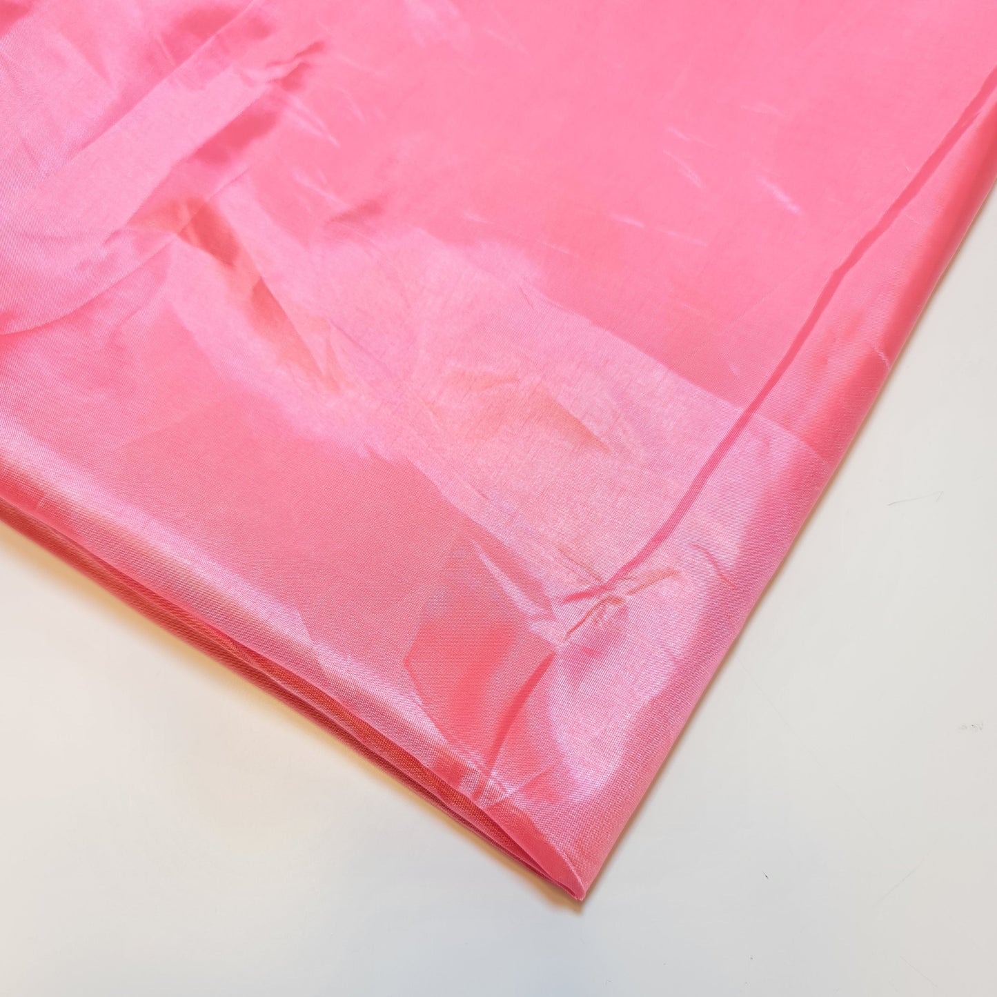 Habotai Lightweight Satin Fabric – 58" Wide Anti-Static Lining for Dresses, Skirts, Jackets & Décor by the Metre