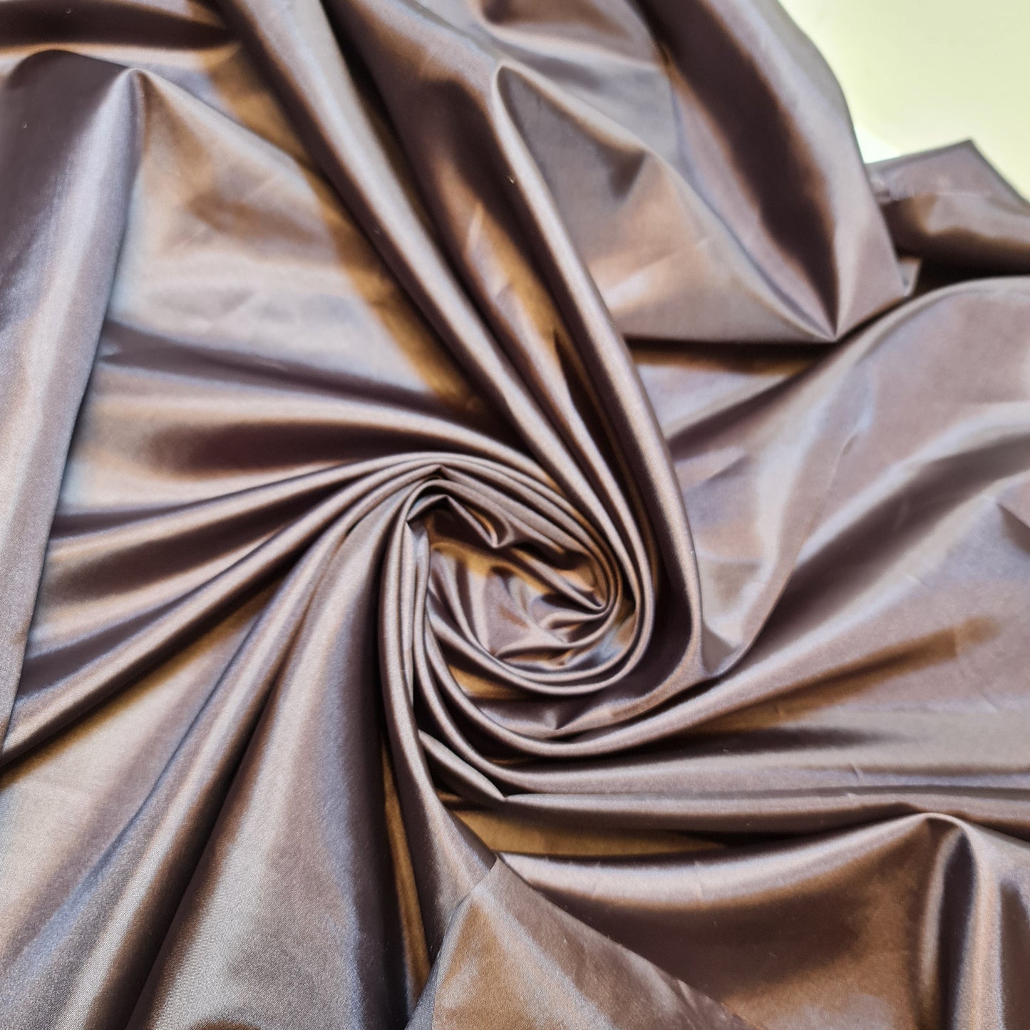Habotai Lightweight Satin Fabric – 58" Wide Anti-Static Lining for Dresses, Skirts, Jackets & Décor by the Metre