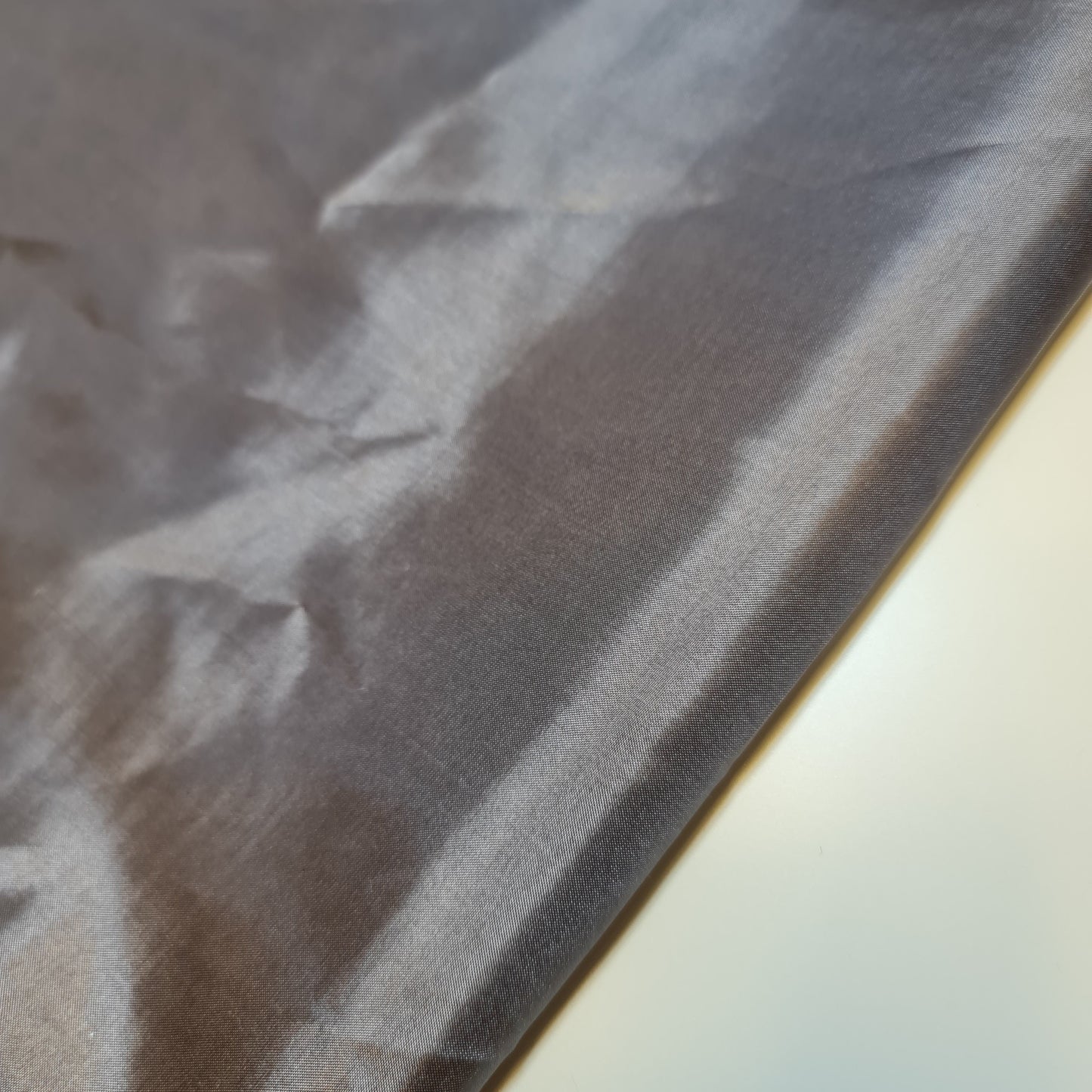 Habotai Lightweight Satin Fabric – 58" Wide Anti-Static Lining for Dresses, Skirts, Jackets & Décor by the Metre