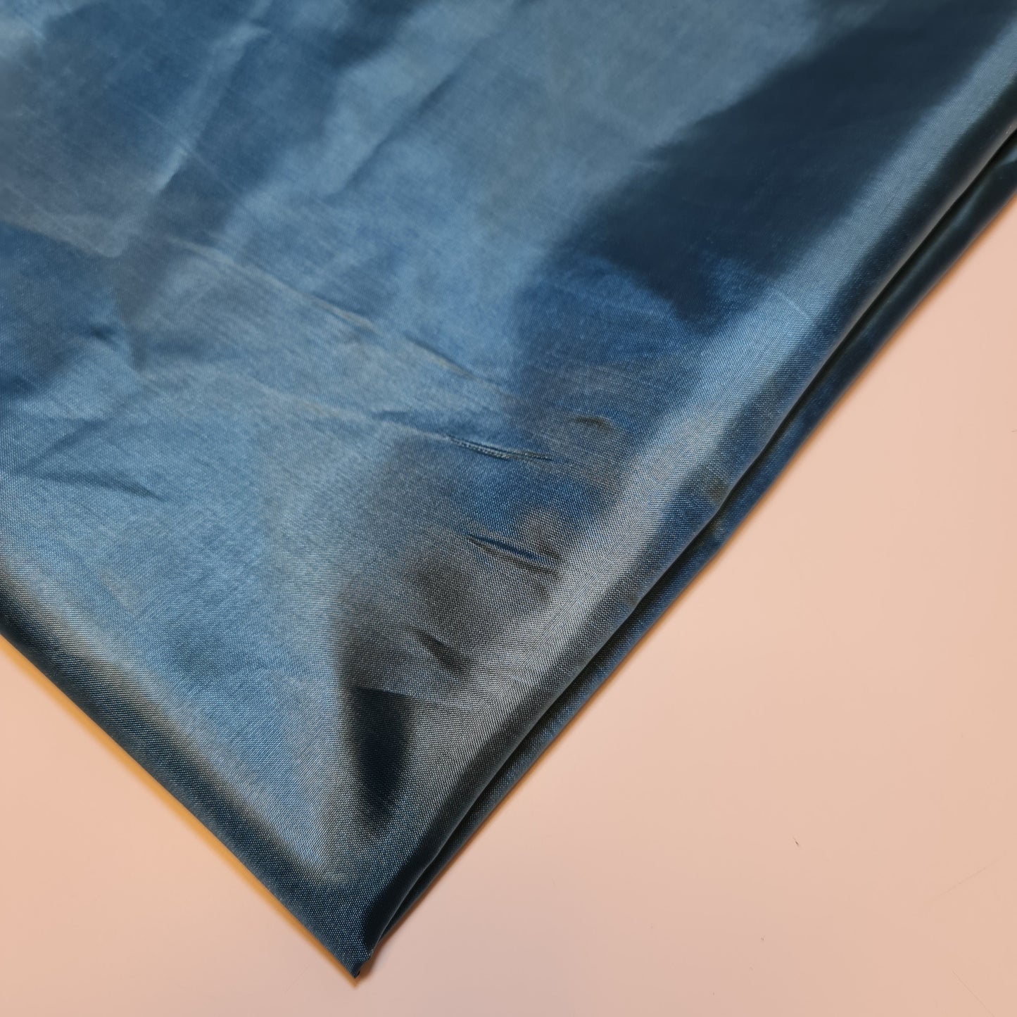 Habotai Lightweight Satin Fabric – 58" Wide Anti-Static Lining for Dresses, Skirts, Jackets & Décor by the Metre