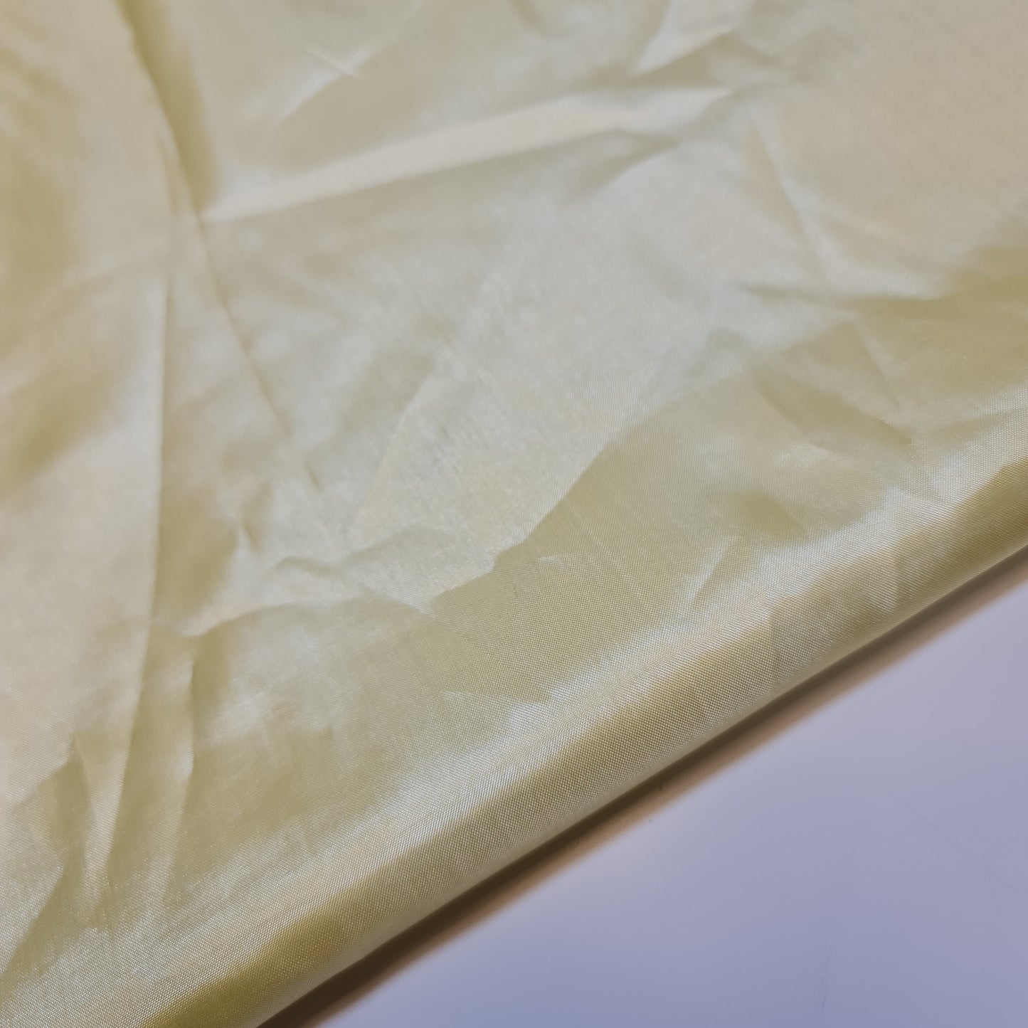 Habotai Lightweight Satin Fabric – 58" Wide Anti-Static Lining for Dresses, Skirts, Jackets & Décor by the Metre
