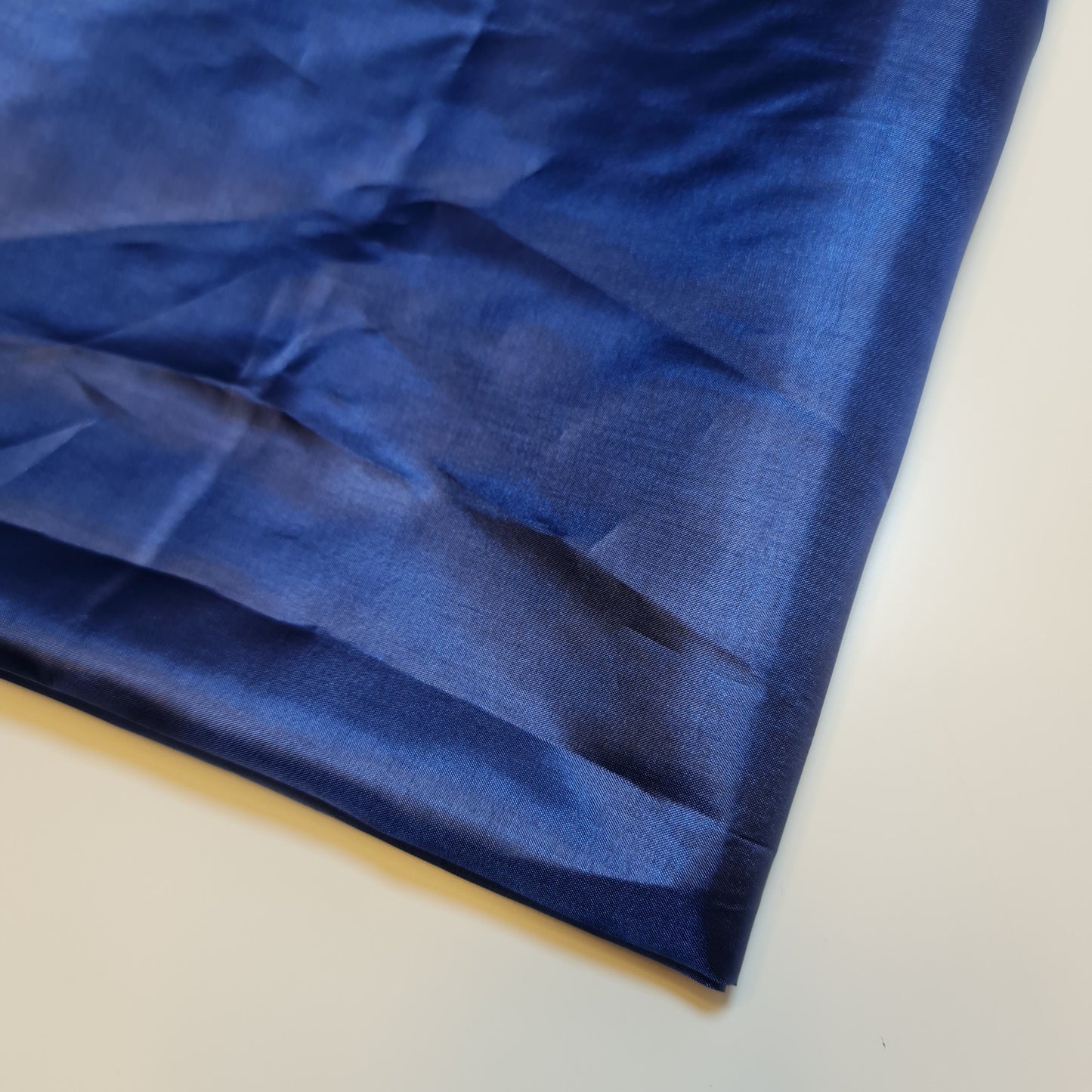 Habotai Lightweight Satin Fabric – 58" Wide Anti-Static Lining for Dresses, Skirts, Jackets & Décor by the Metre