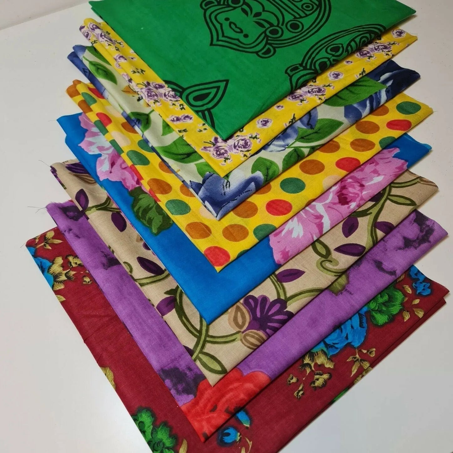 8pcs 100% Cotton Floral Fat Quarters | 50Γ50cm Assorted Pre-Cut Fabric Bundle for Quilting, Patchwork & Crafts