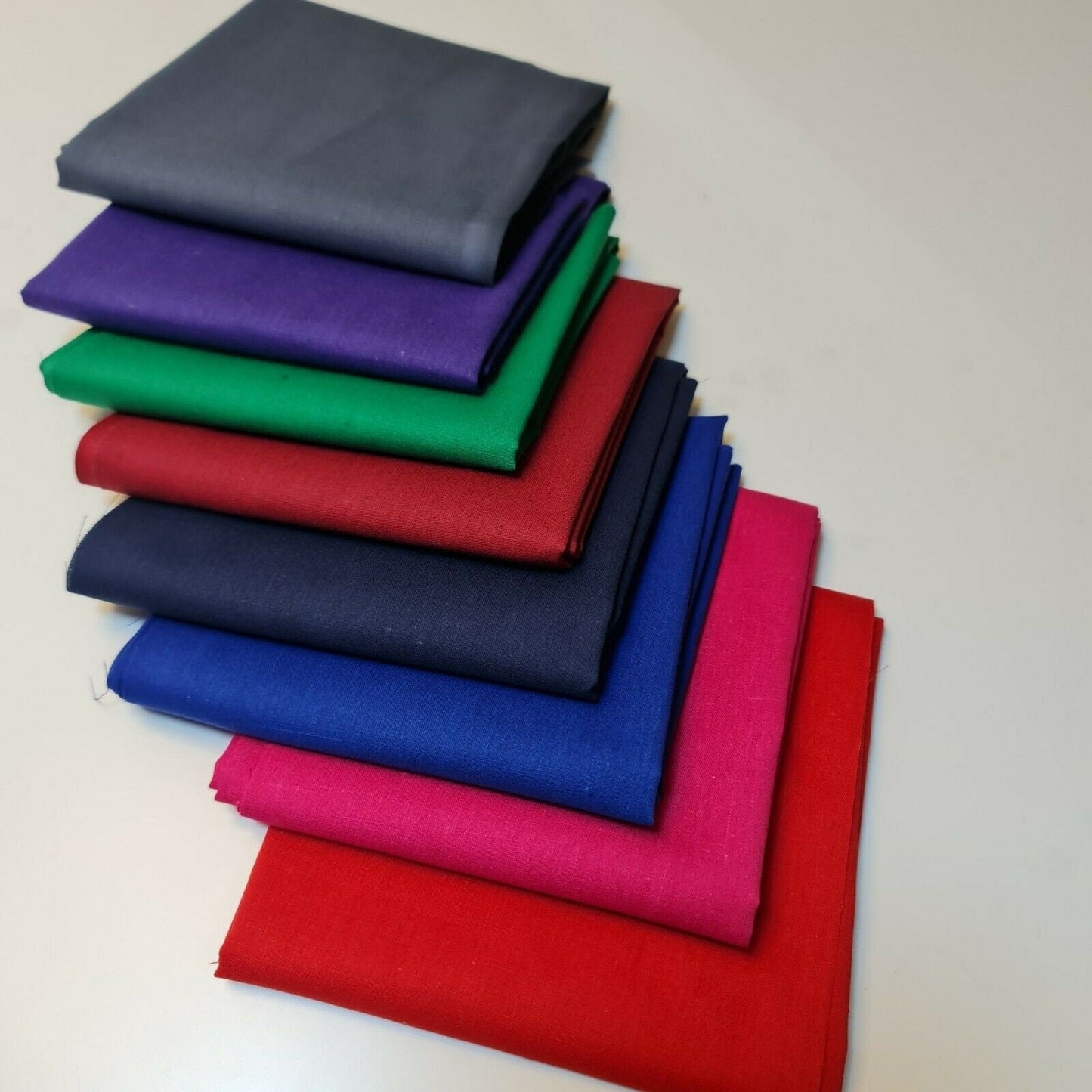 100% Cotton Fat Quarter Fabric Bundle of 8 50x50cm Bright Plain Solid Colours Quilting Patchwork Material