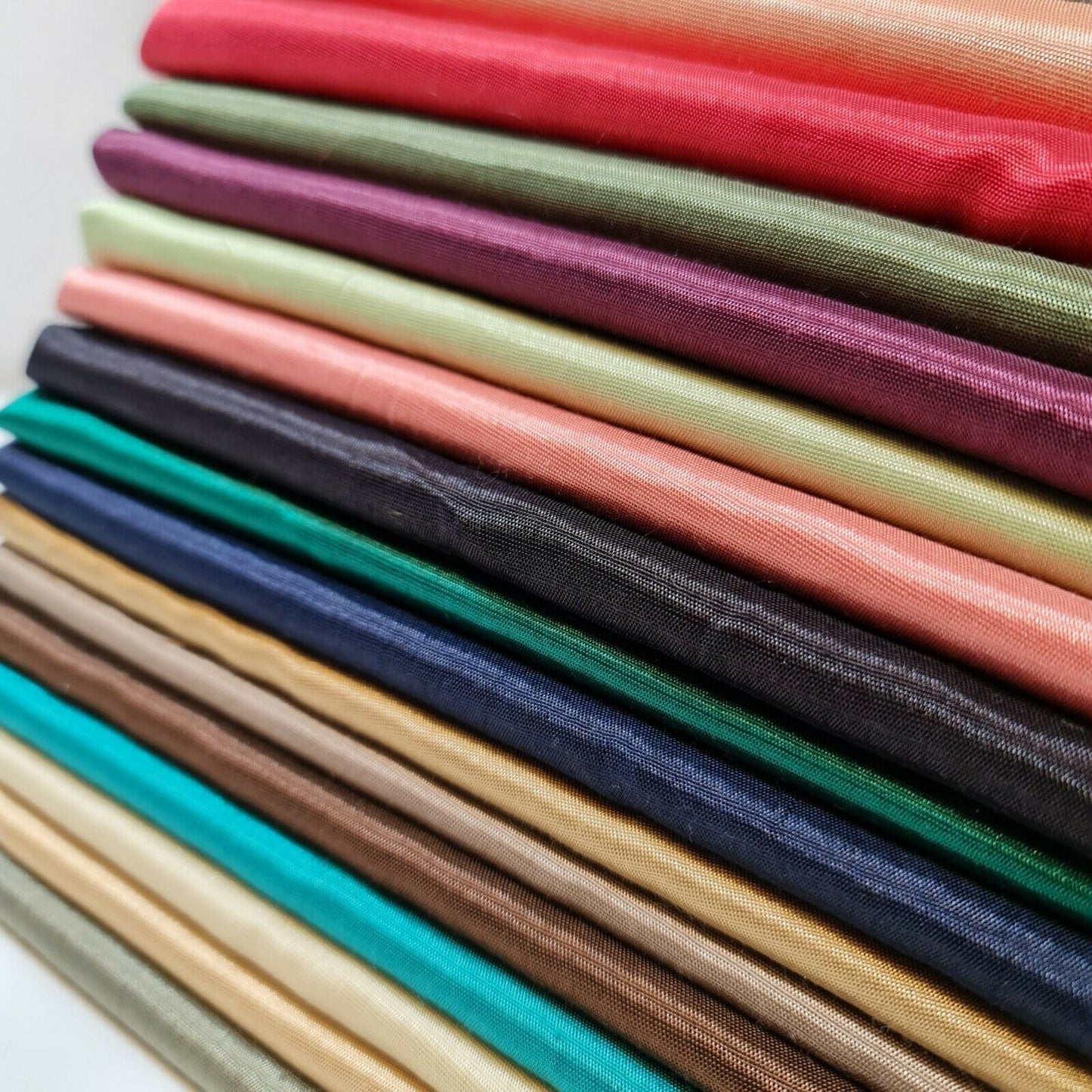 Habotai Lightweight Satin Fabric – 58" Wide Anti-Static Lining for Dresses, Skirts, Jackets & Décor by the Metre