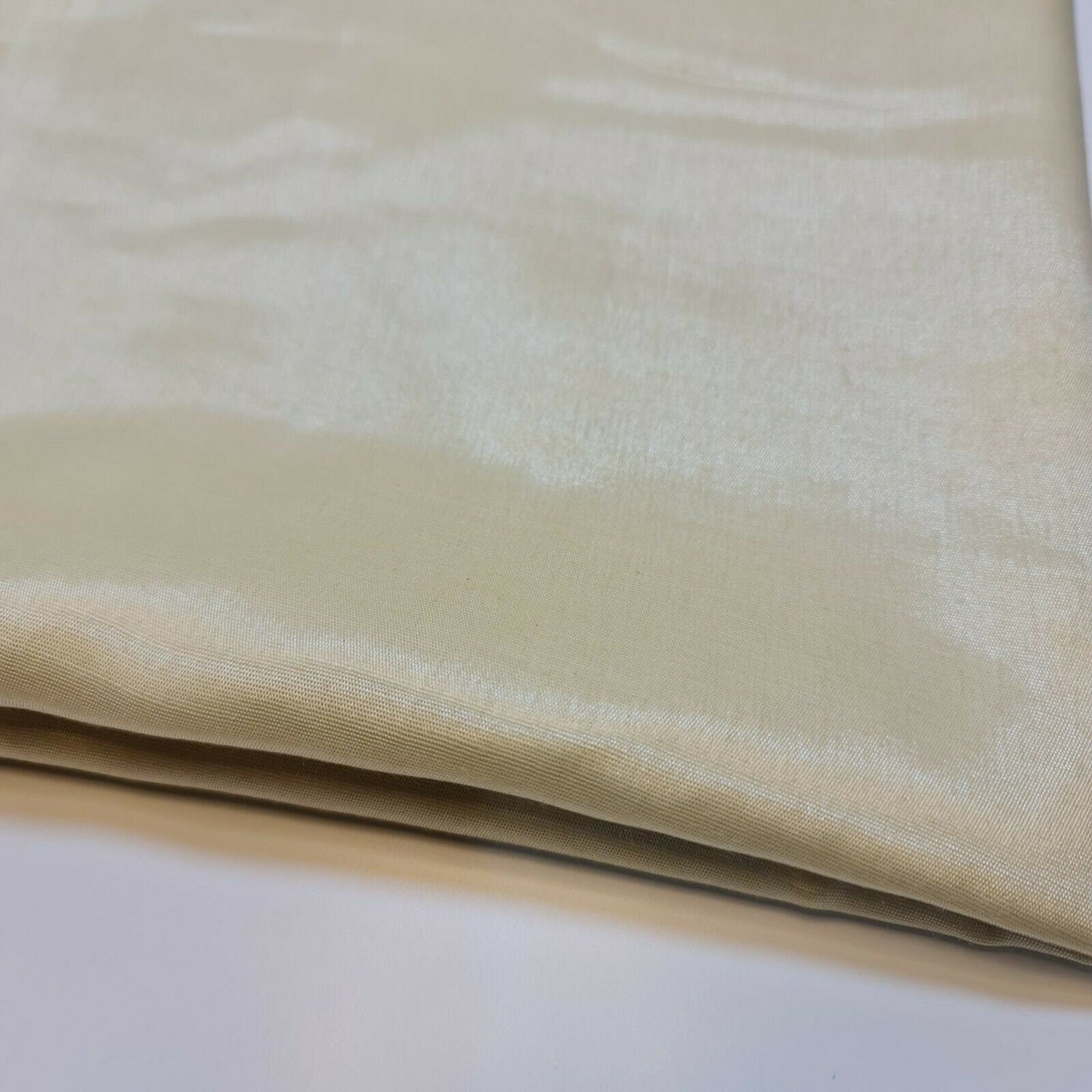 Habotai Lightweight Satin Fabric – 58" Wide Anti-Static Lining for Dresses, Skirts, Jackets & Décor by the Metre