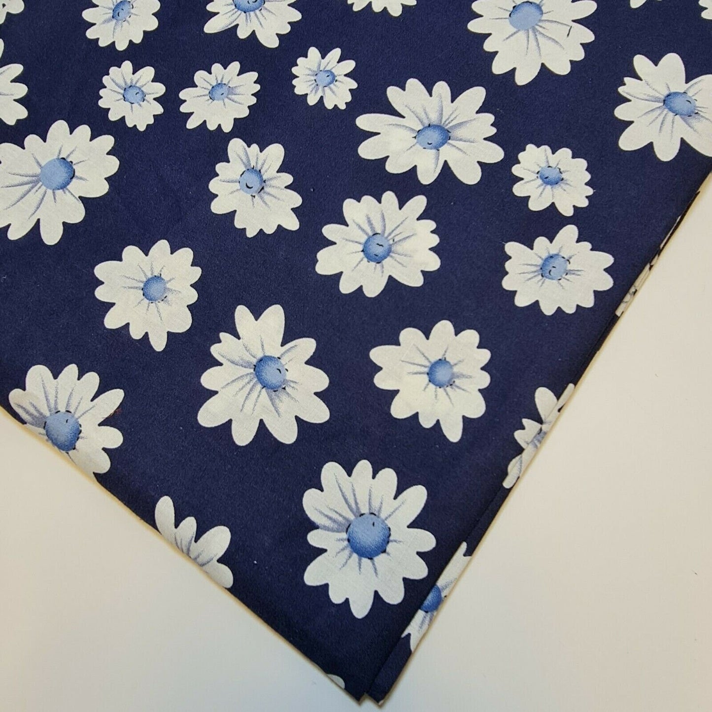 100% Cotton Poplin Daisy Flower Fabric – Dress, Craft & Quilting Material 58" Wide - Textile Station