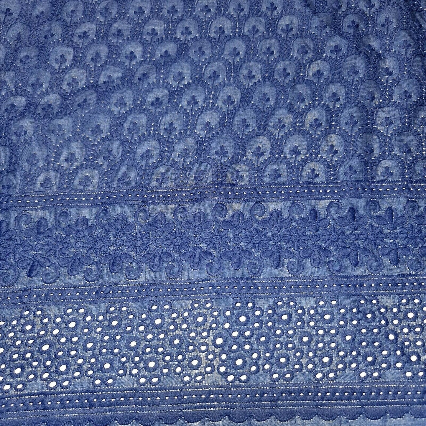 Broderie Anglaise Soft Flower Embroidery 100% Cotton Dress Craft Fabric 44" (Navy-1)