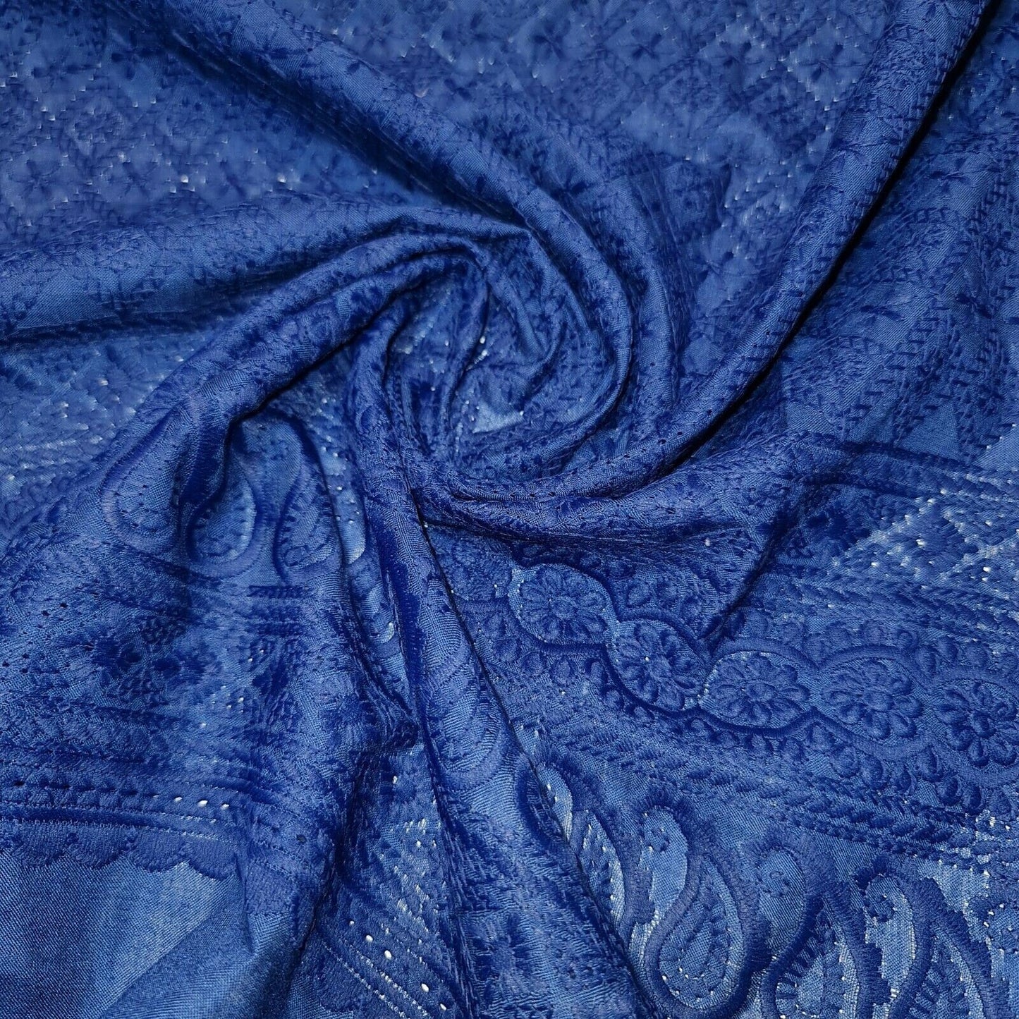 Broderie Anglaise Soft Flower Embroidery 100% Cotton Dress Craft Fabric 44" (Navy-2)