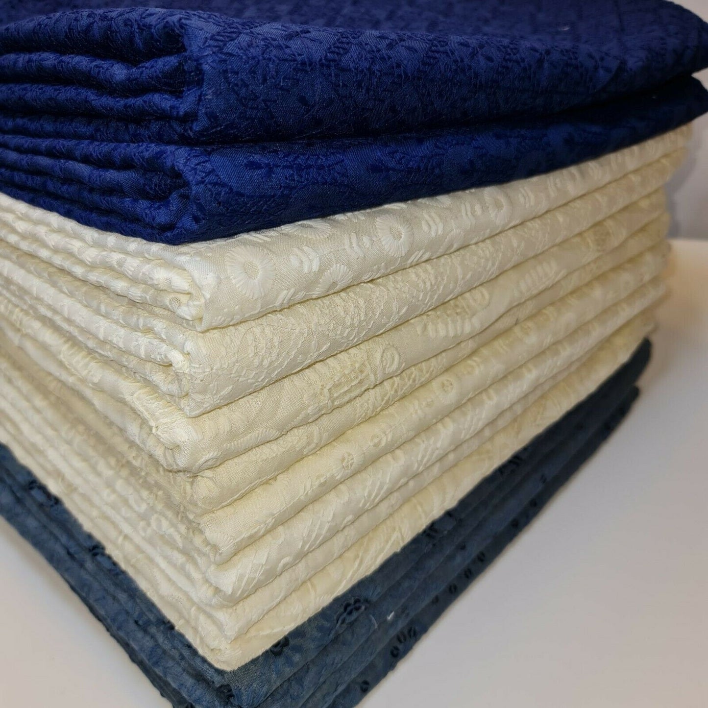 Broderie Anglaise Soft Flower Embroidery 100% Cotton Dress Craft Fabric 44" (Navy-2)