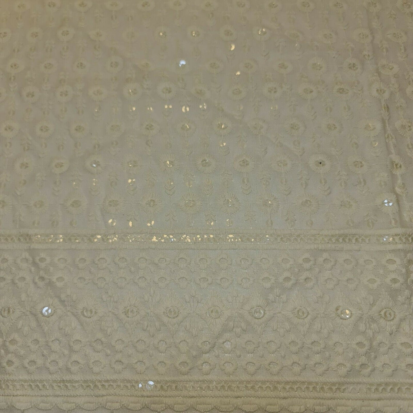 Broderie Anglaise Soft Flower Embroidery 100% Cotton Dress Craft Fabric 44" (Cream- 4)