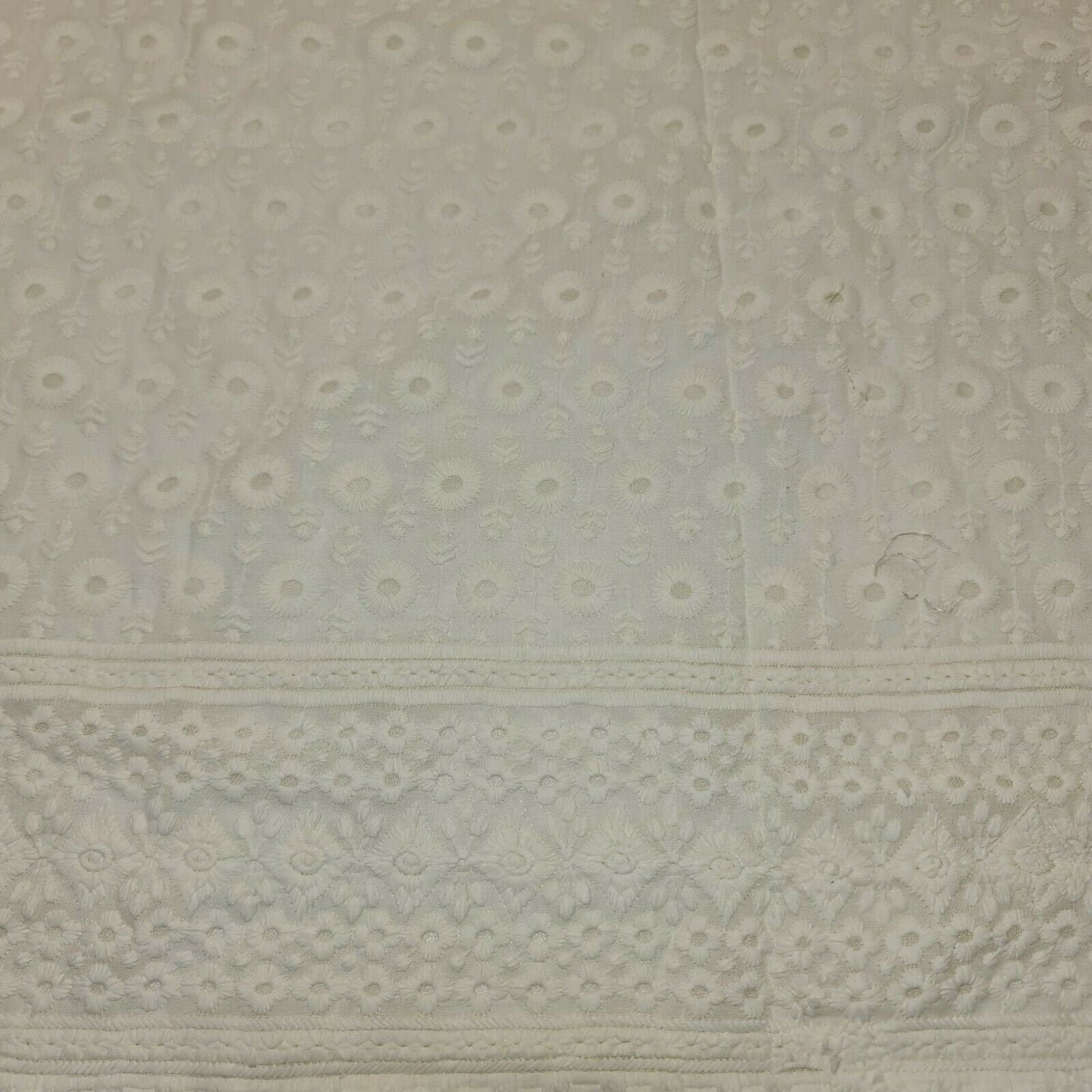 Broderie Anglaise Soft Flower Embroidery 100% Cotton Dress Craft Fabric 44" (Cream- 8