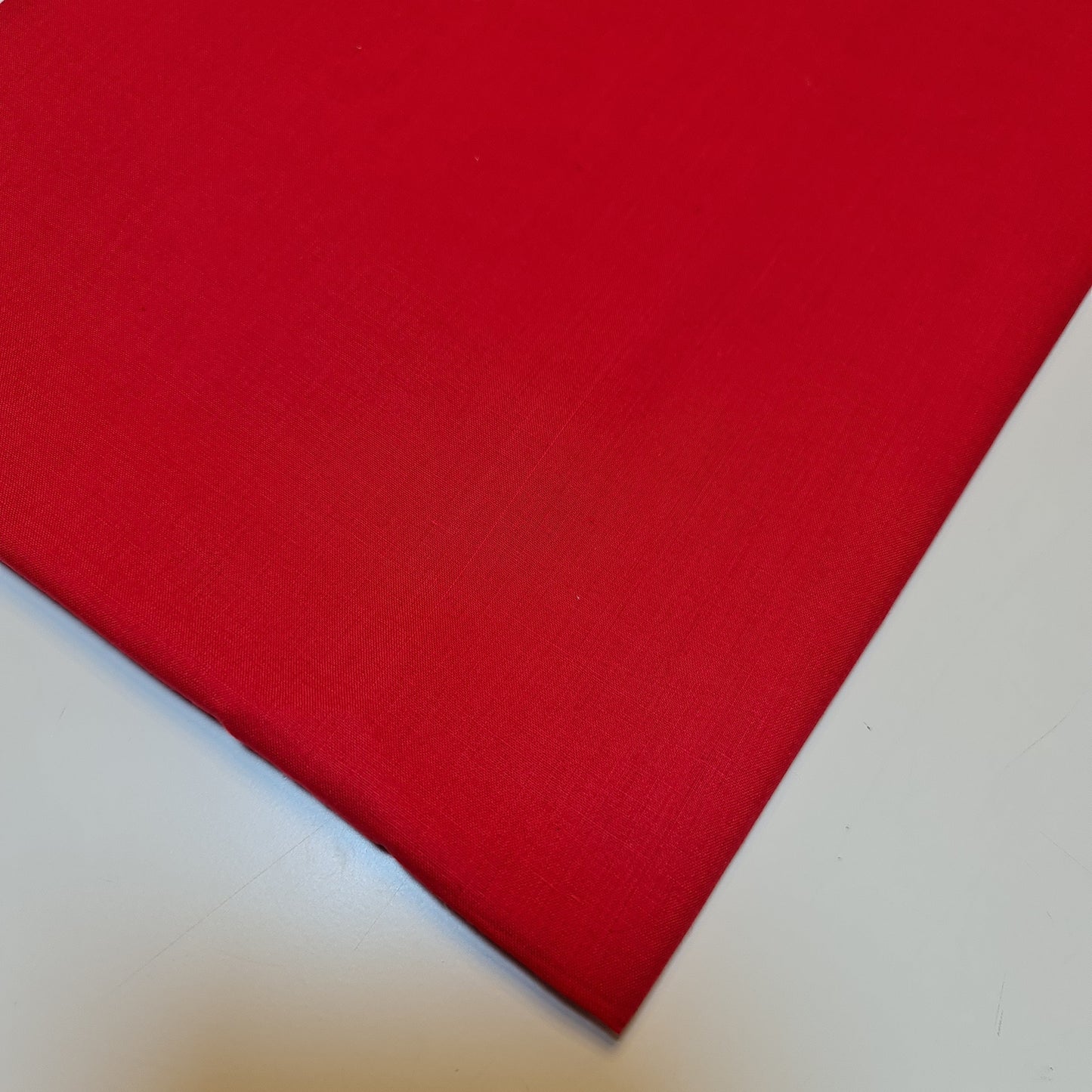 100% Cotton Voile / Rubia Cambric Mercerised Fabric – 90 cm Wide Plain Material for Dressmaking, Lining & Crafts