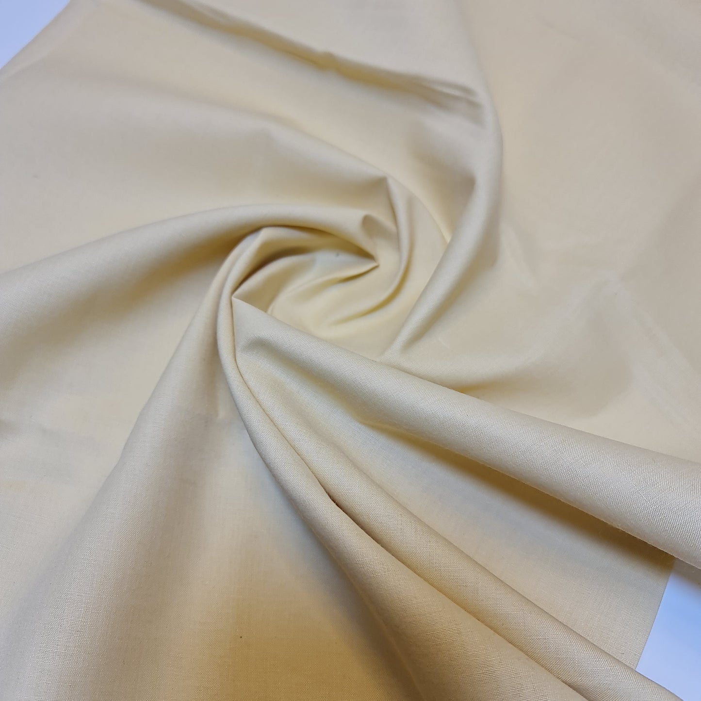 100% Cotton Voile / Rubia Cambric Mercerised Fabric – 90 cm Wide Plain Material for Dressmaking, Lining & Crafts