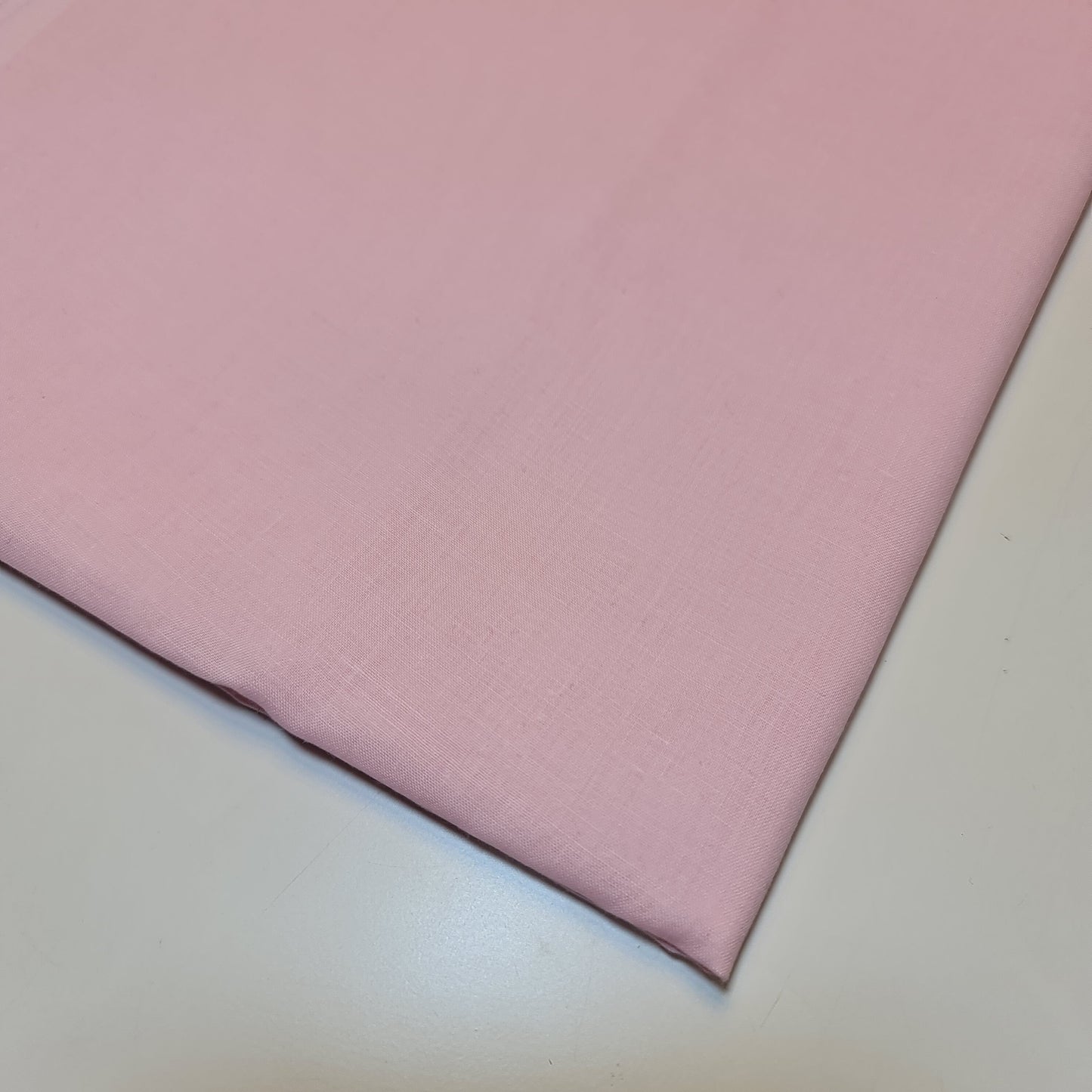 100% Cotton Voile / Rubia Cambric Mercerised Fabric – 90 cm Wide Plain Material for Dressmaking, Lining & Crafts