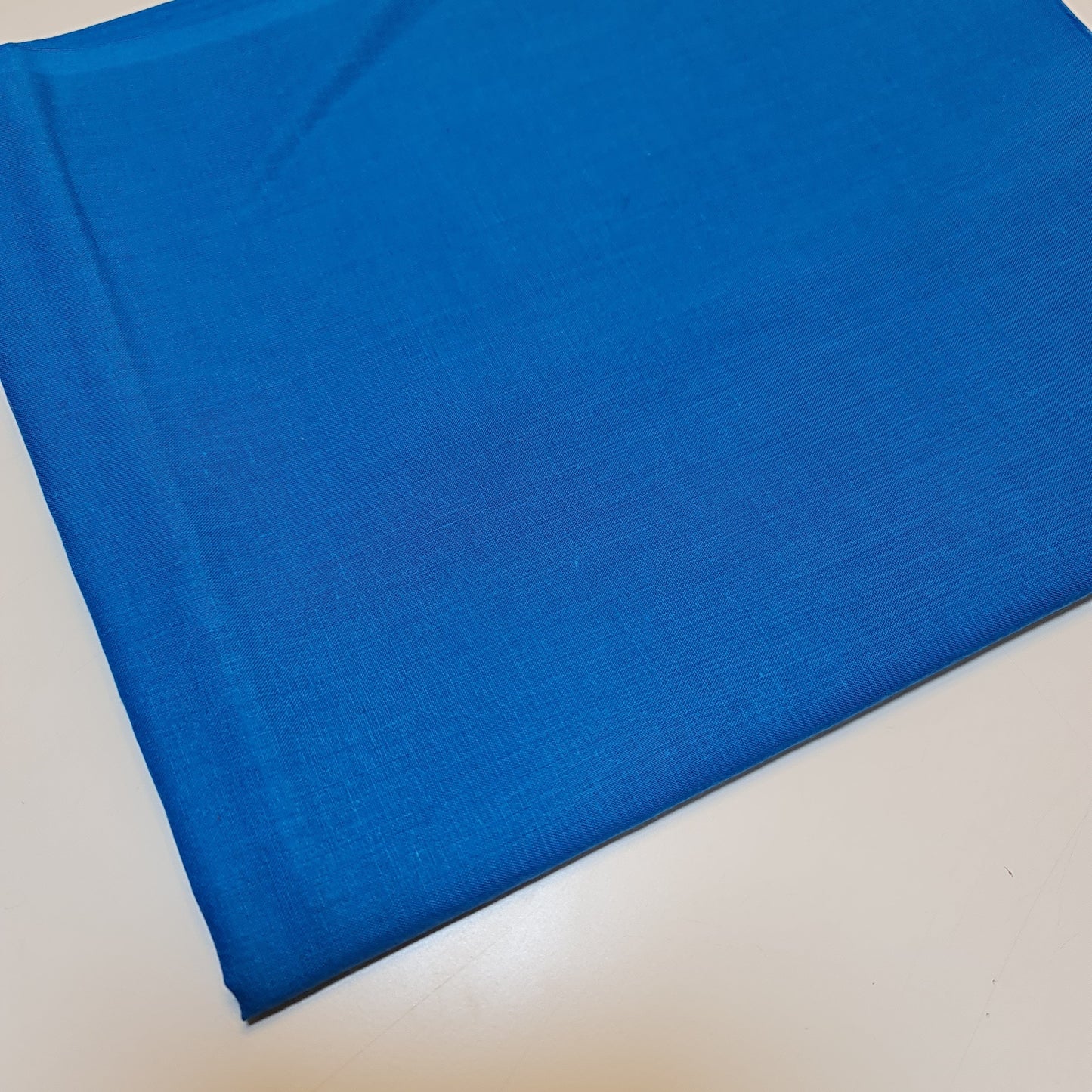 100% Cotton Voile / Rubia Cambric Mercerised Fabric – 90 cm Wide Plain Material for Dressmaking, Lining & Crafts