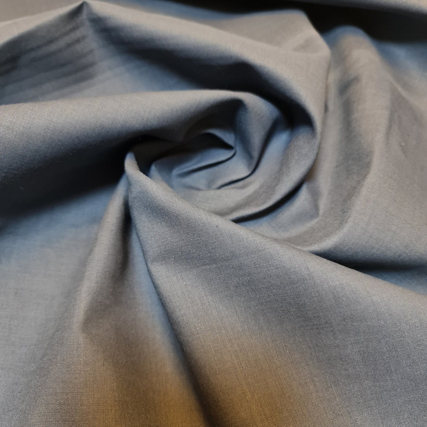 100% Cotton Voile / Rubia Cambric Mercerised Fabric – 90 cm Wide Plain Material for Dressmaking, Lining & Crafts