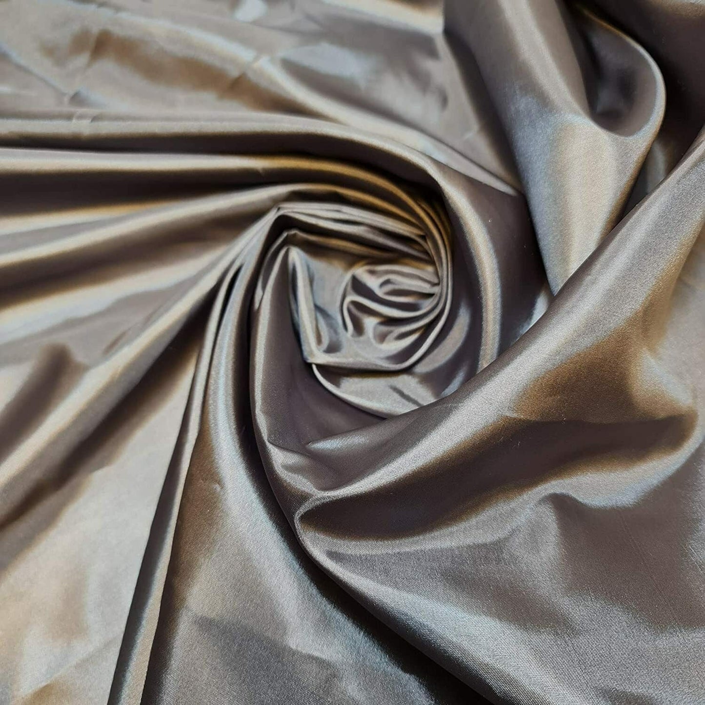 Habotai Lightweight Satin Fabric – 58" Wide Anti-Static Lining for Dresses, Skirts, Jackets & Décor by the Metre