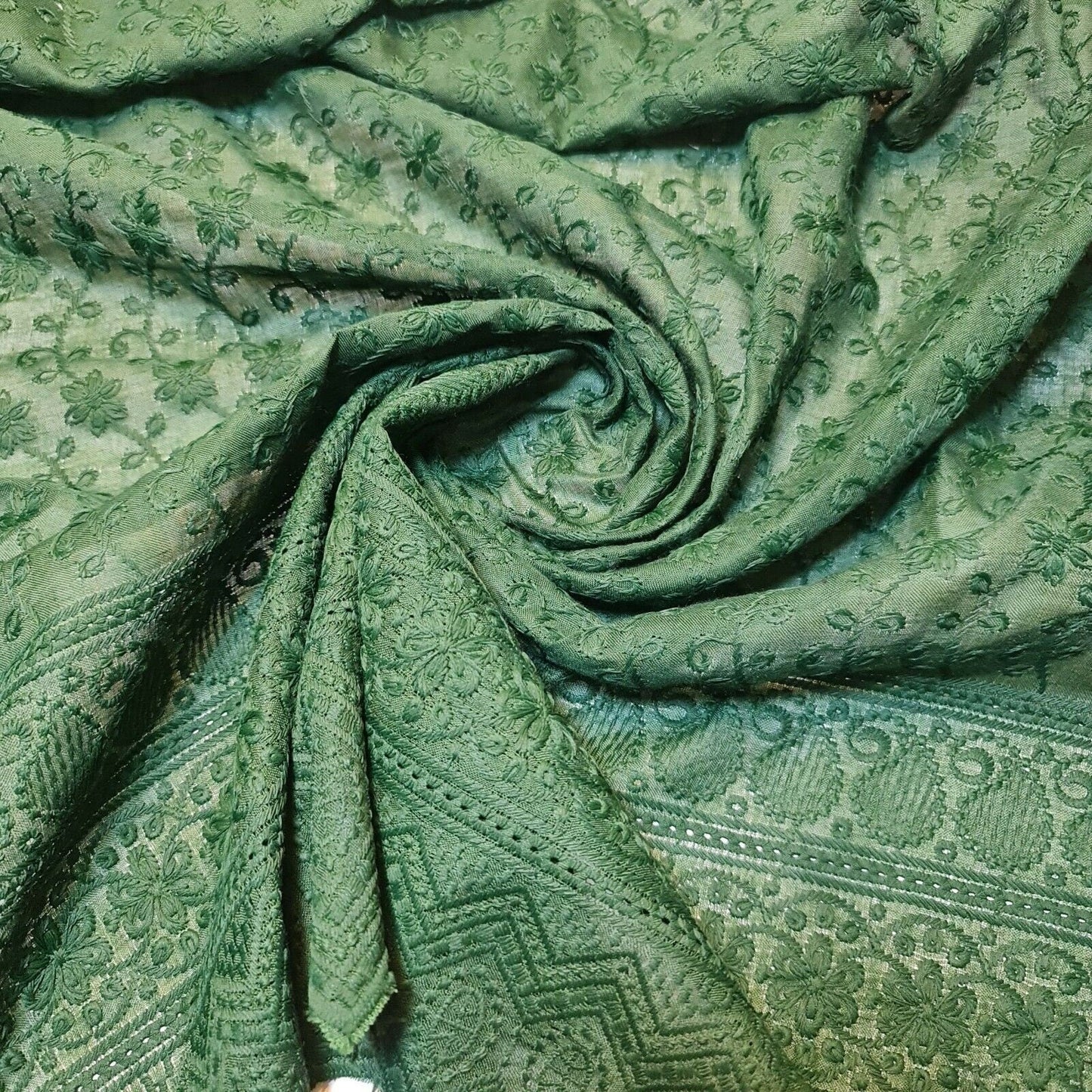 100% Cotton Lawn Broderie Anglaise Schiffli Embroidery Fabric – 44" Wide Soft Dressmaking & Craft Material by the Meter