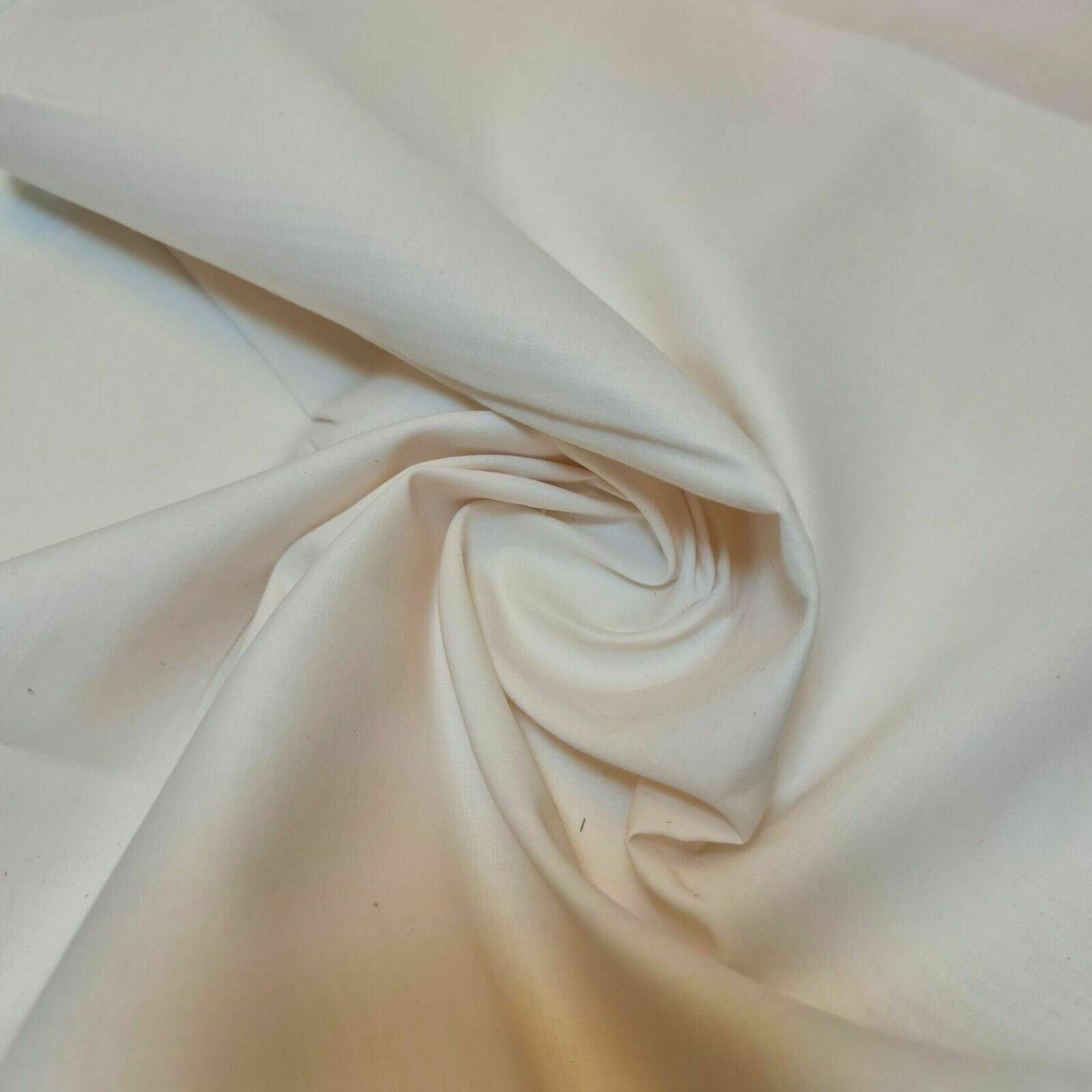 100% Cotton Voile / Rubia Cambric Mercerised Fabric – 90 cm Wide Plain Material for Dressmaking, Lining & Crafts