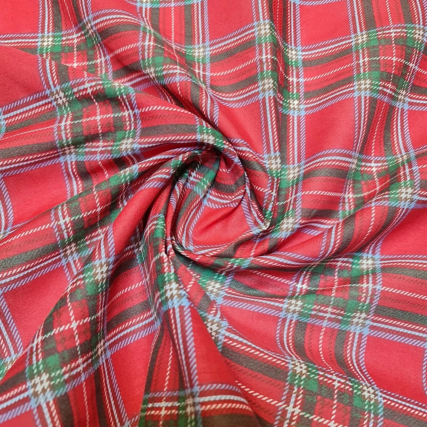 Tartan Printed Polycotton Fabric | 44" (112cm) Wide Dressmaking & Craft Material β Sold by the Metre