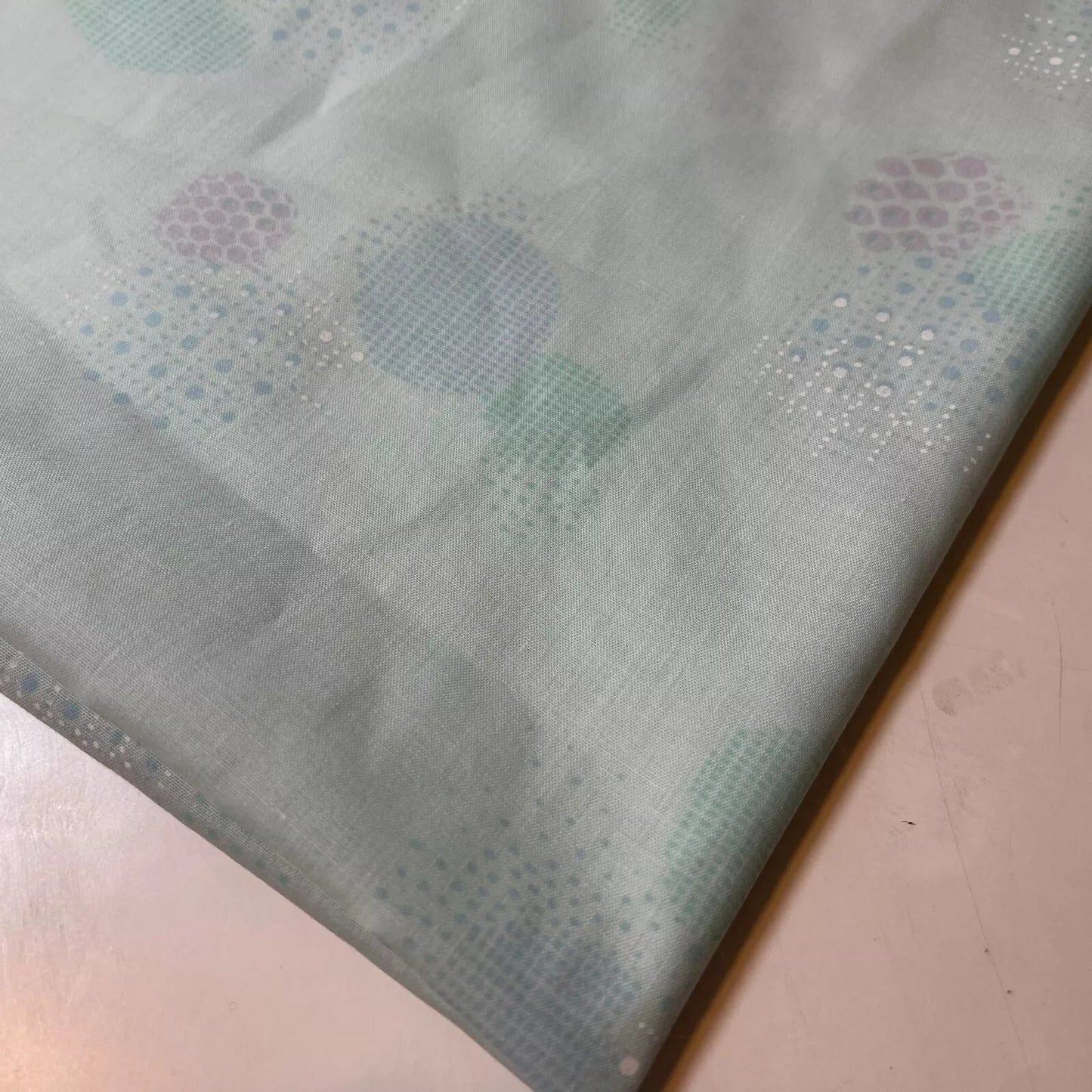 100% Cotton Vintage Floral Fabric | 44" (112cm) Wide Novelty Print for Dressmaking, Quilting & Craft Material – Sold by the Metre