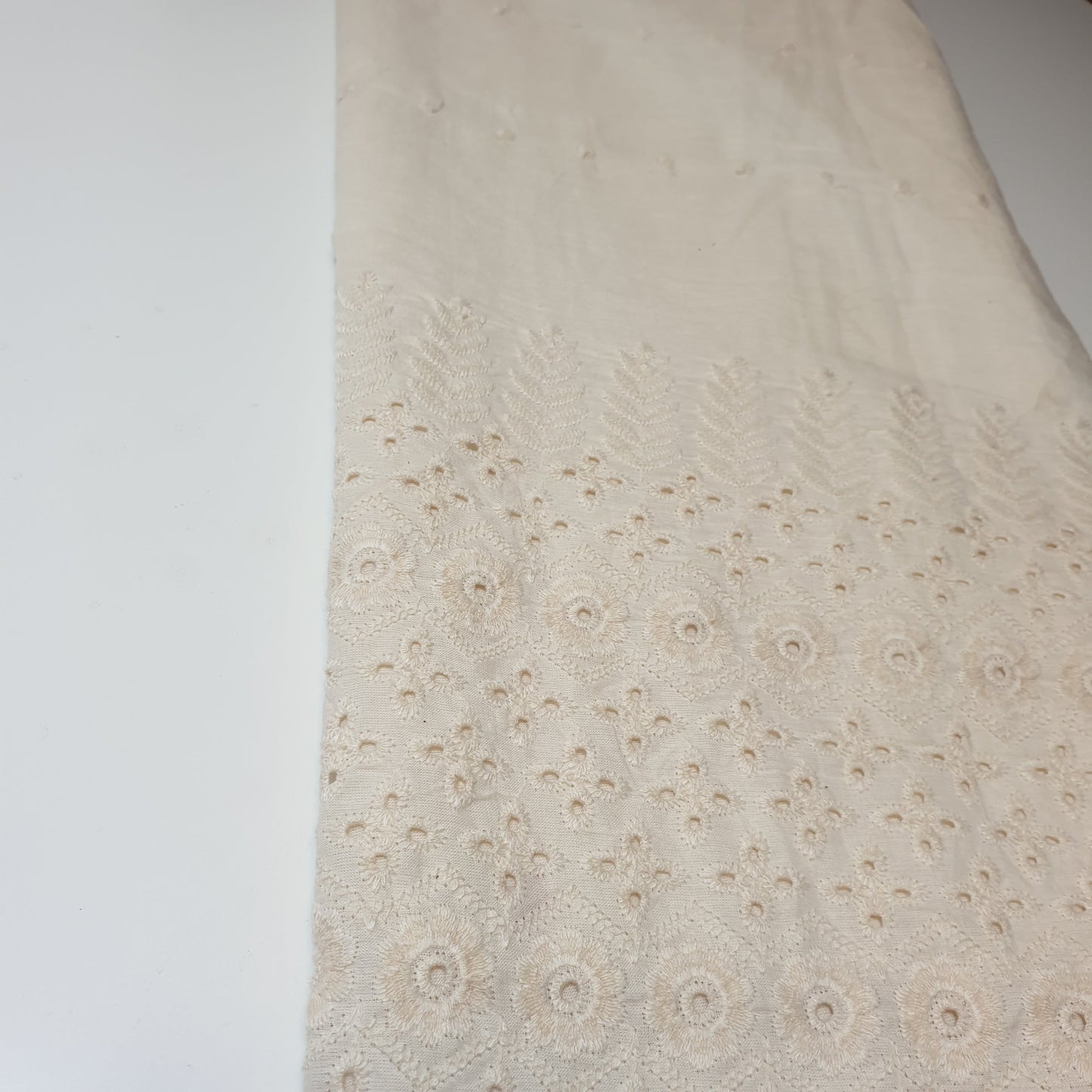 100% Cotton Voile Floral Embroidery Border Broderie Anglaise Fabric Dress Making Craft Material 44" Wide Sold By The Meter