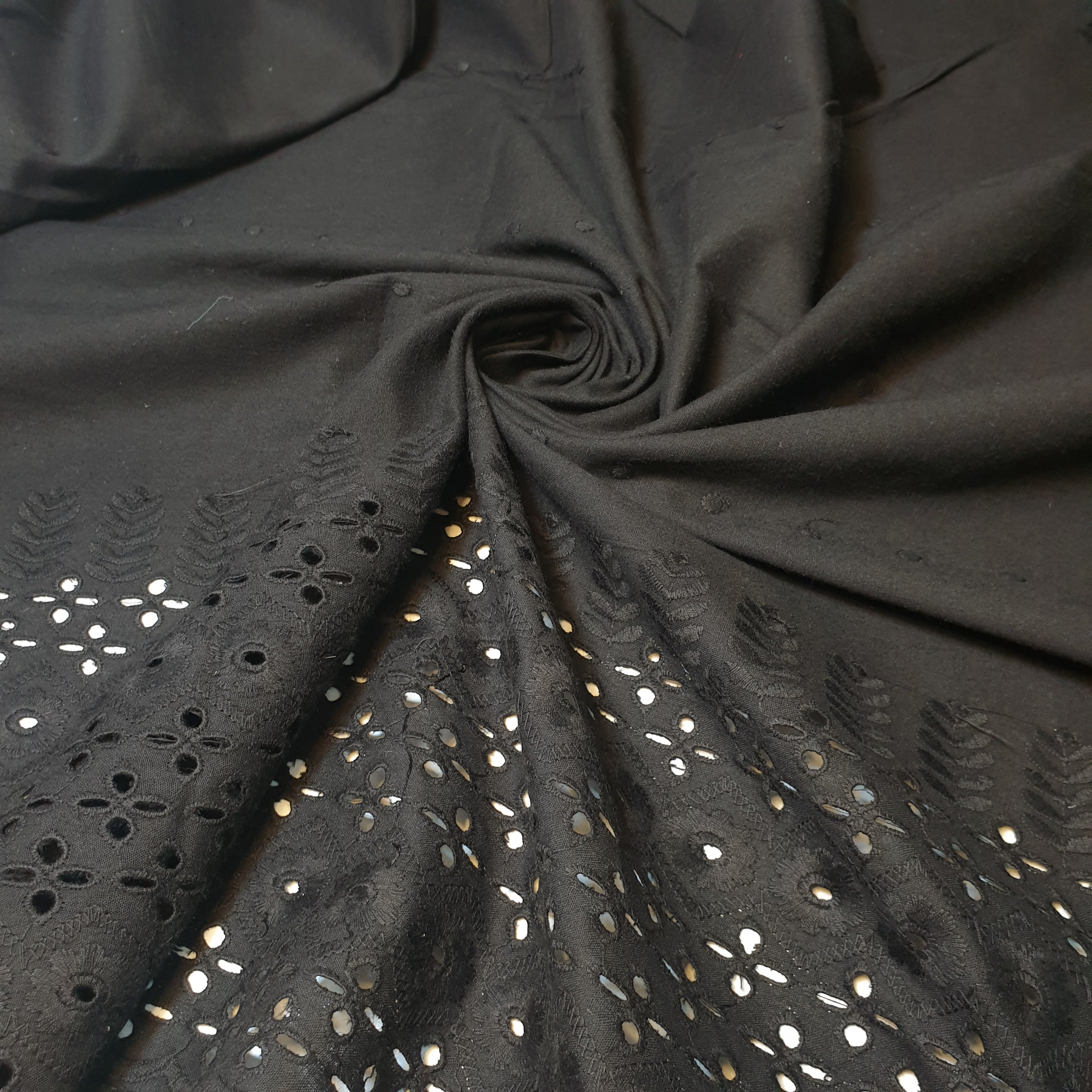 100% Cotton Voile Floral Embroidery Border Broderie Anglaise Fabric Dress Making Craft Material 44