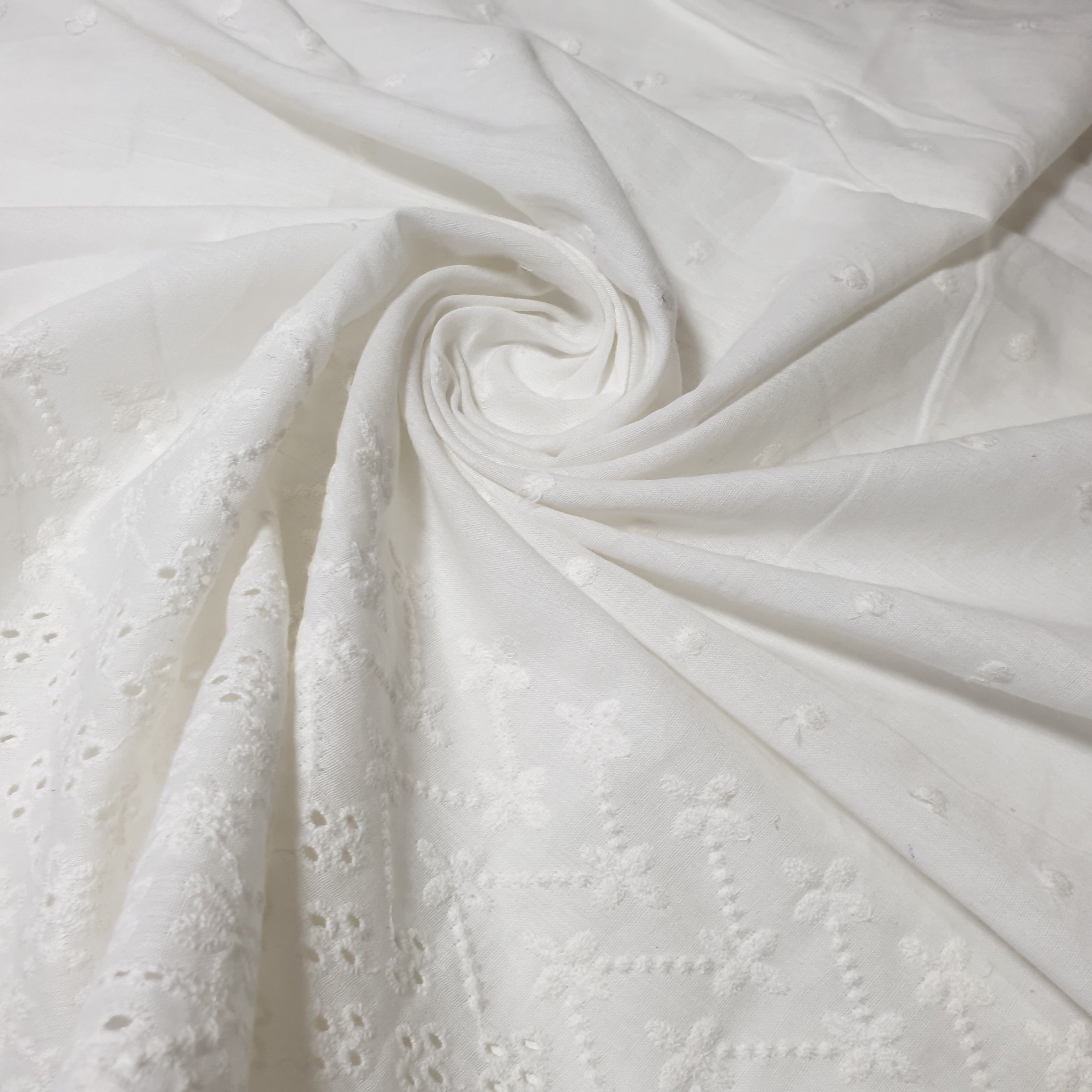 100% Cotton Voile Floral Embroidery Border Broderie Anglaise Fabric Dress Making Craft Material 44