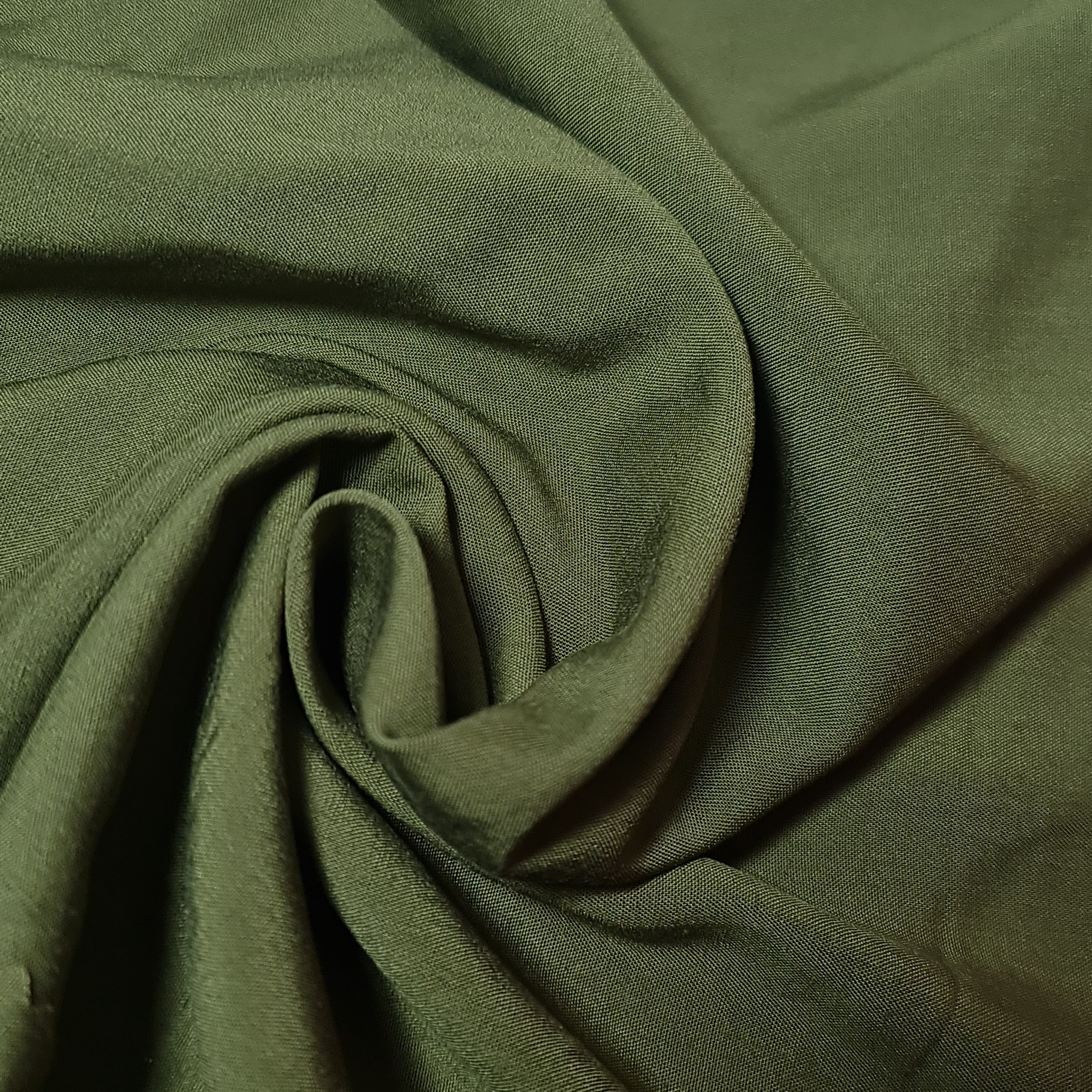 Plain Viscose Challis Fabric – Soft, Non-Stretch Dress & Craft Material, 58